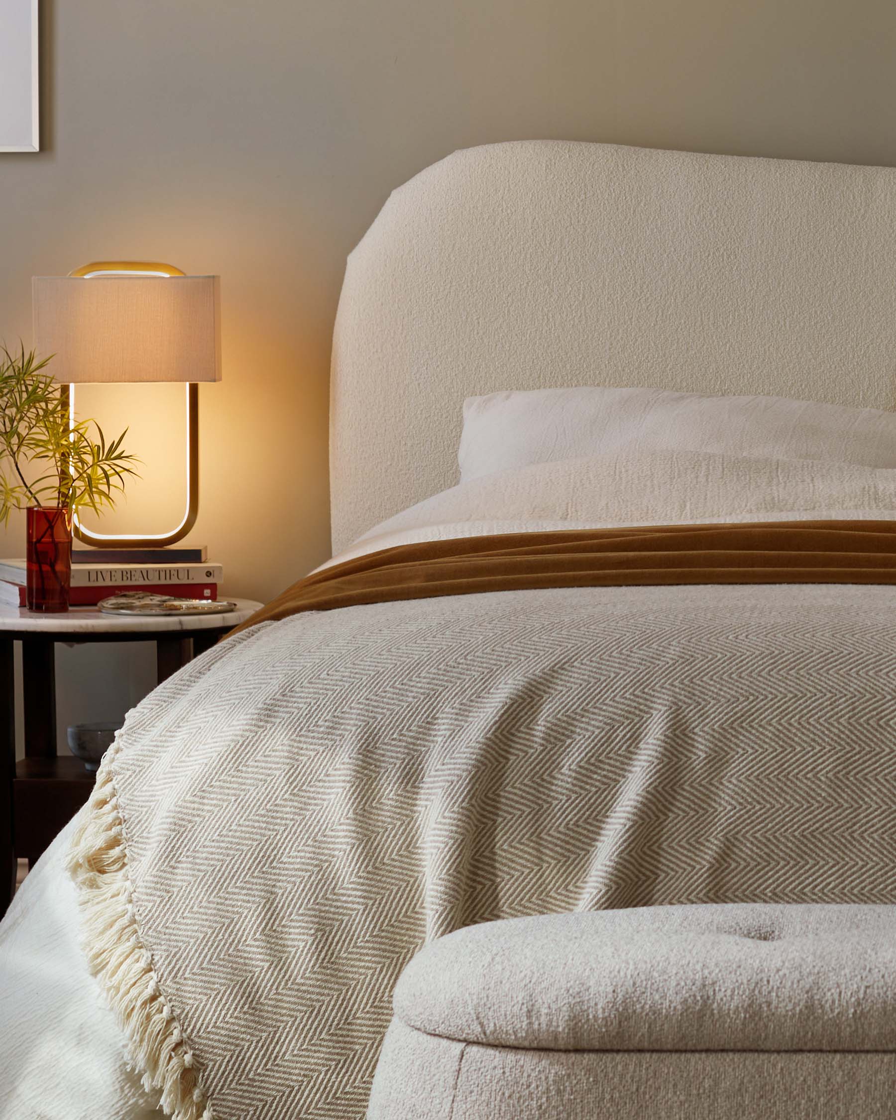 Lit coffre double Lani en bouclette ivoire