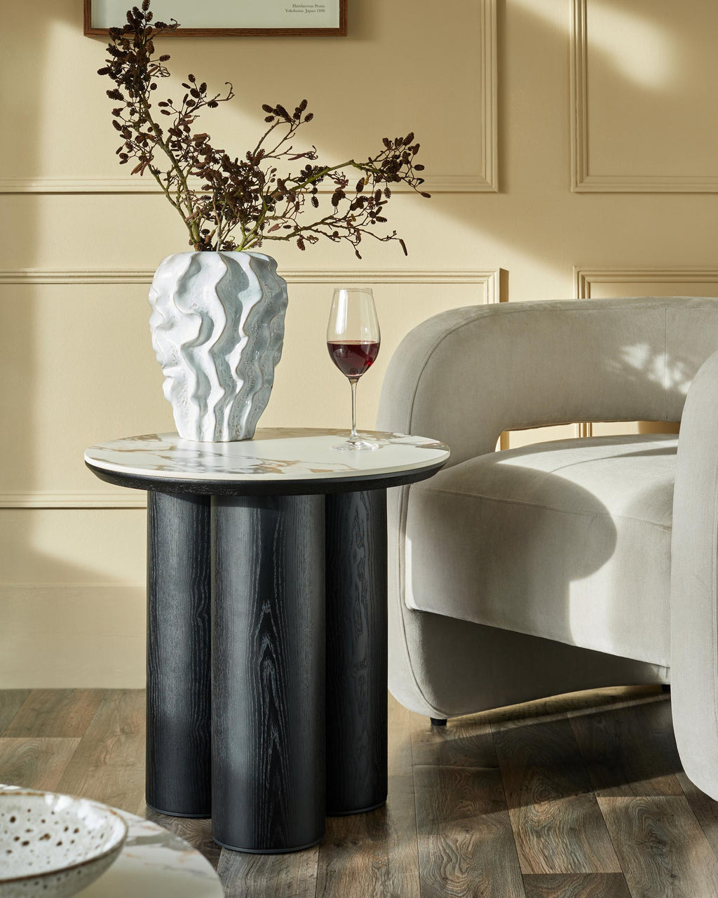 Table d'appoint Lena en céramique blanche Calacatta