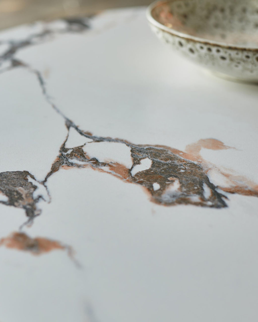 Table basse Lena en céramique Calacatta blanche