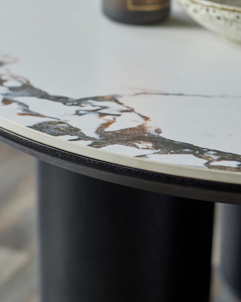 Table basse Lena en céramique Calacatta blanche