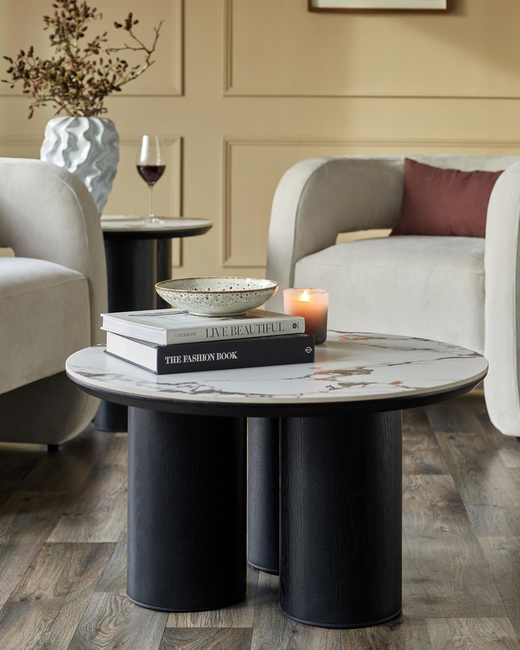 Table basse Lena en céramique Calacatta blanche