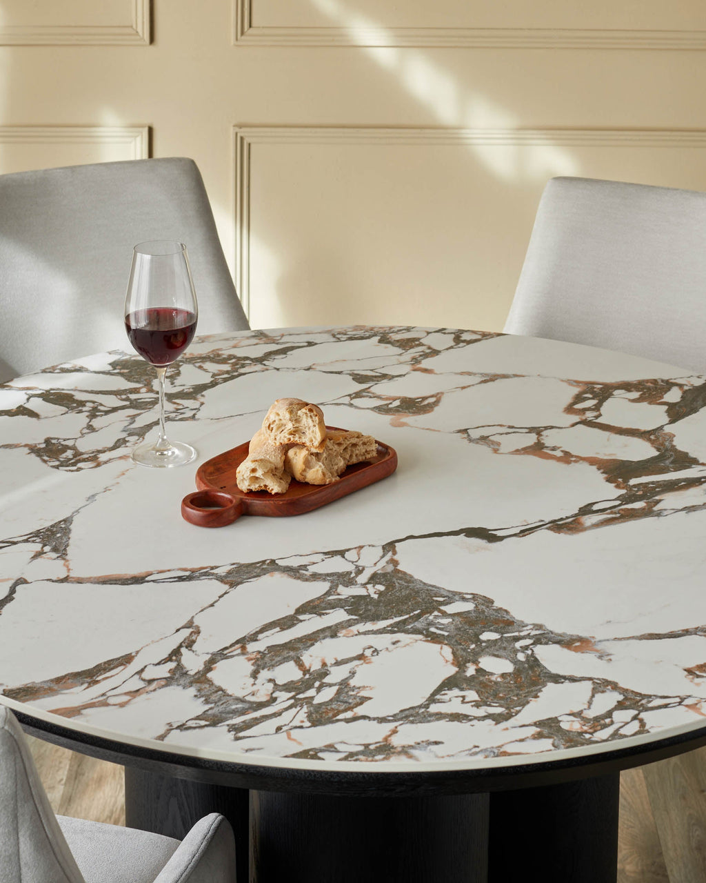 Table à manger 4 places en céramique Calacatta blanche Lena