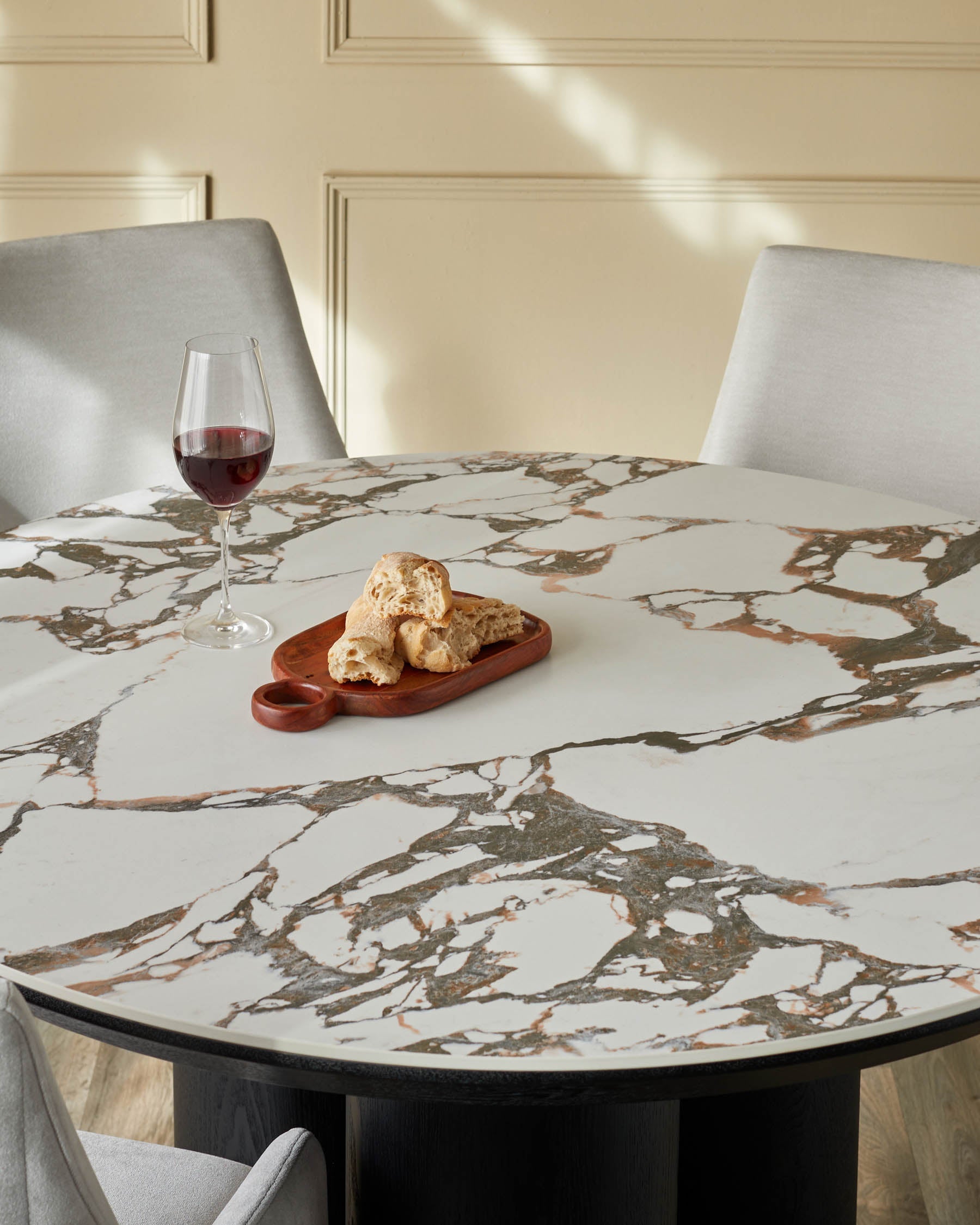 Table à manger 4 places en céramique Calacatta blanche Lena