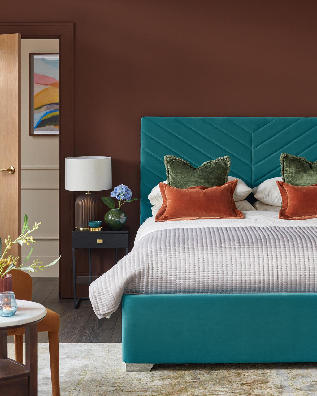 Lit coffre Leo en velours bleu sarcelle clair, format king size