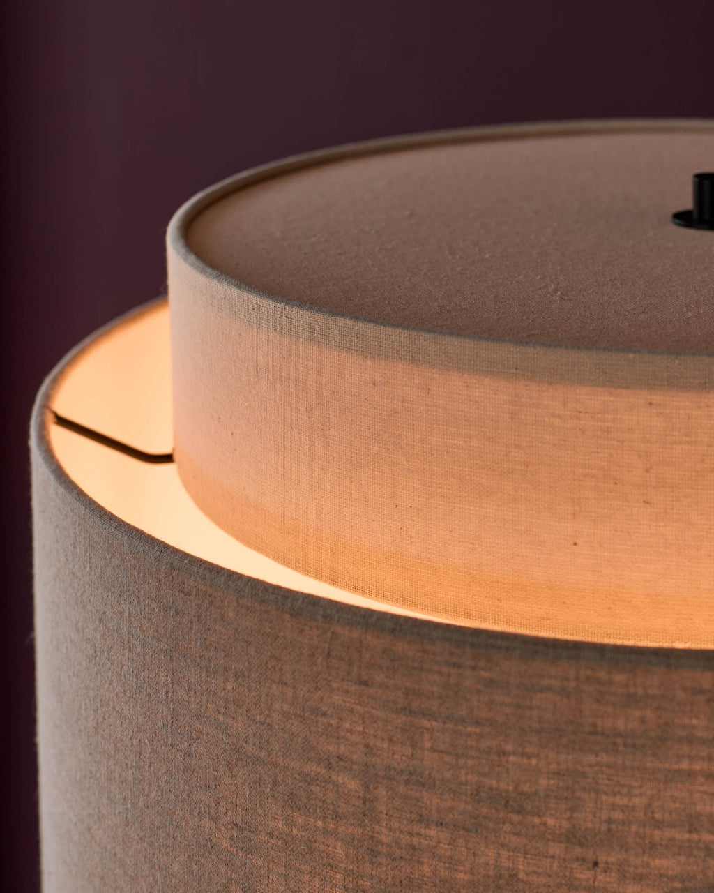 Lampadaire Leonie en lin naturel et moka et bois noir