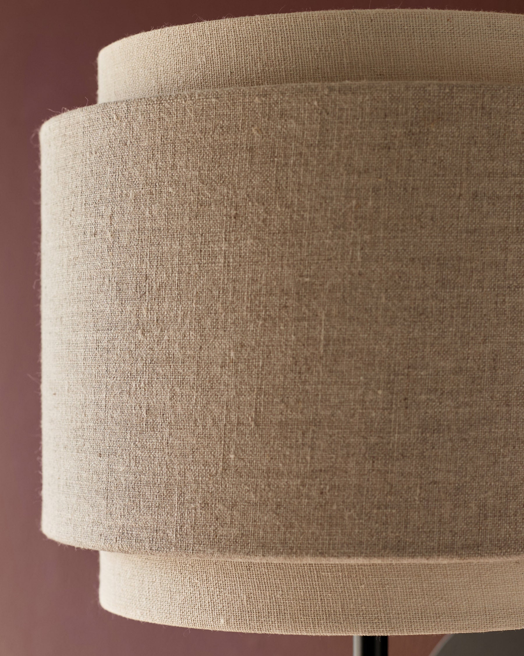 Applique murale Leonie en lin naturel et moka, bois foncé