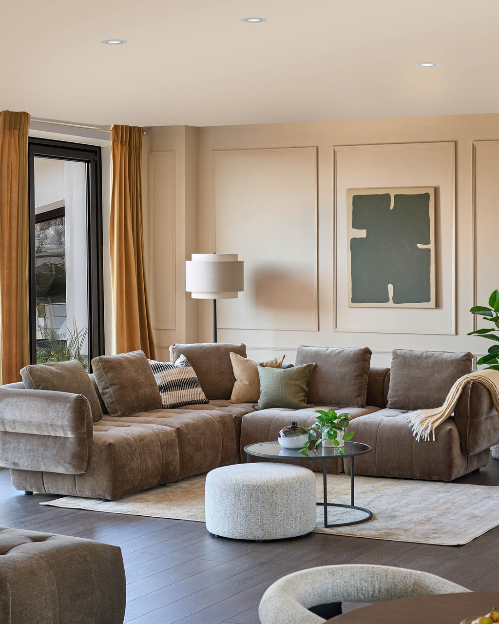 Canapé d'angle Lillian en tissu moka