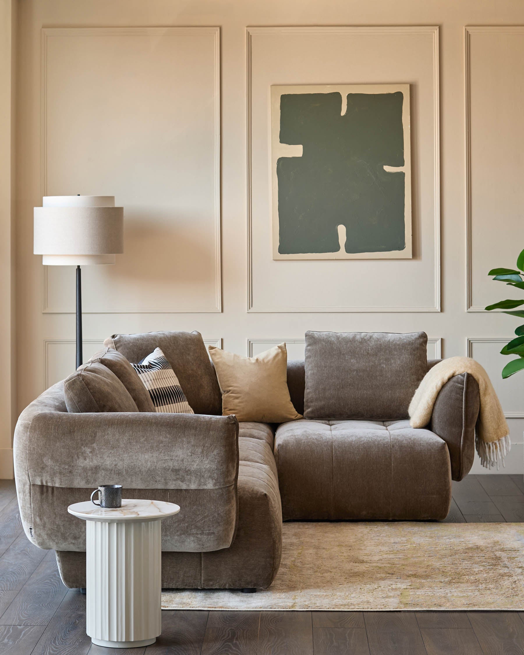 Petit canapé d'angle en tissu moka Lillian