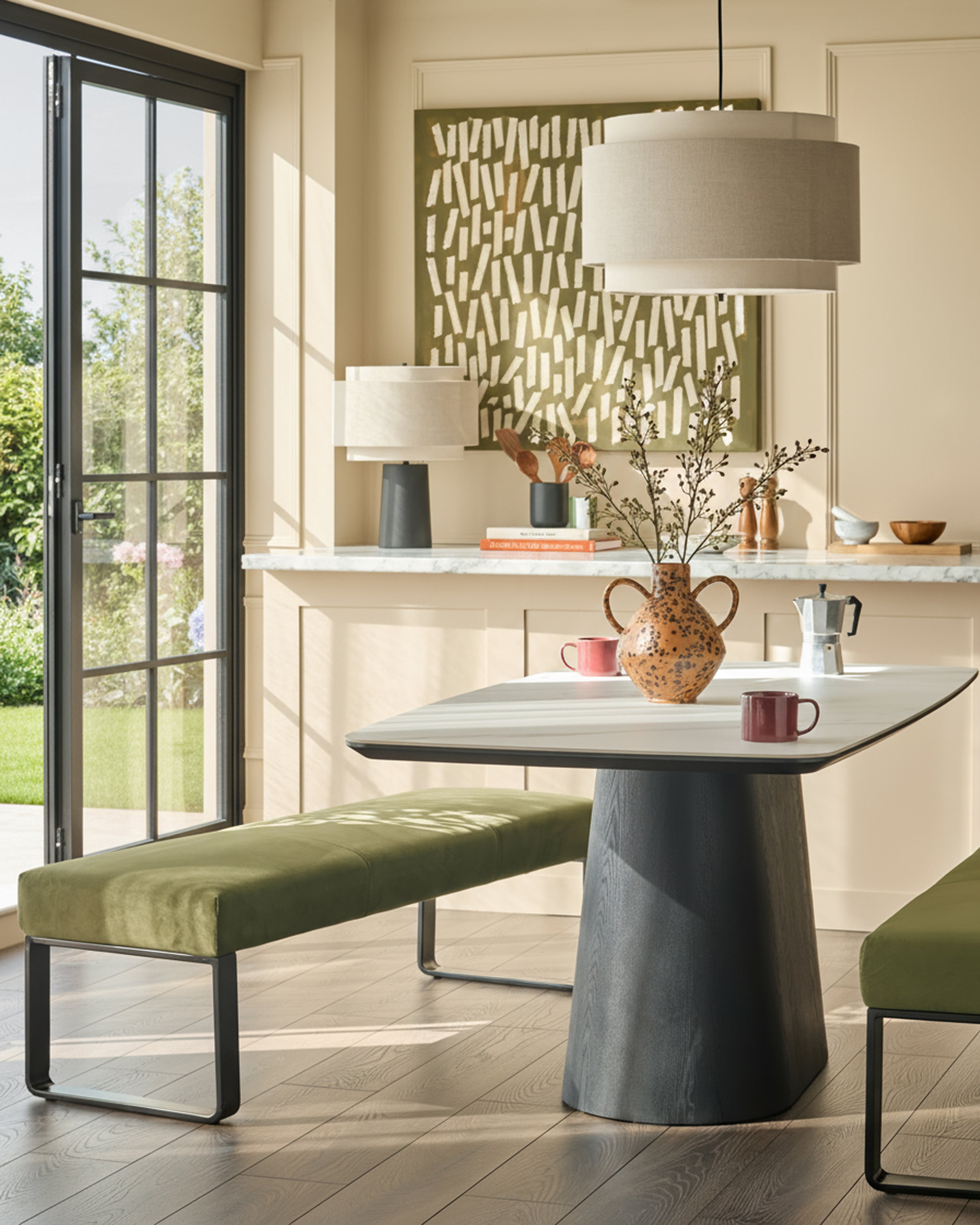 Banc de salle à manger 3 places en velours vert olive Loop, structure en métal noir, sans dossier