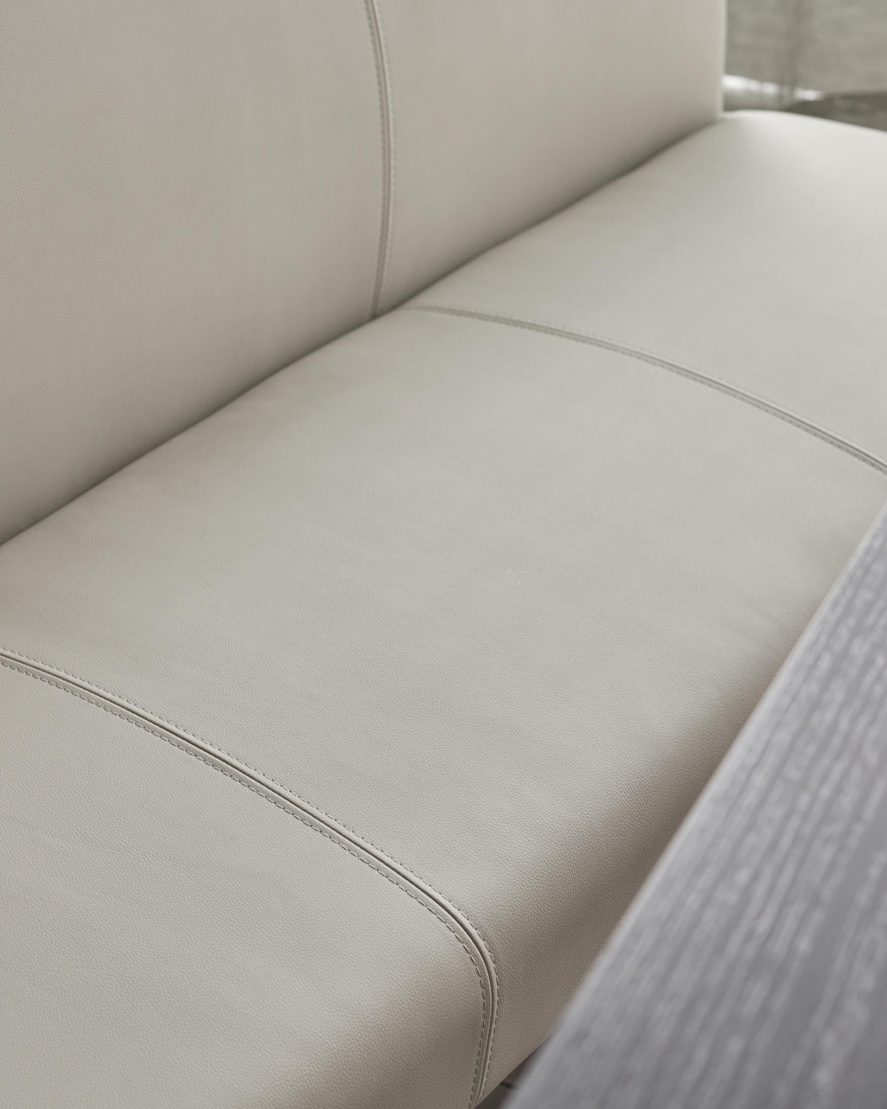 Banc de salle à manger Loop 3 places en similicuir gris clair et acier inoxydable avec dossier