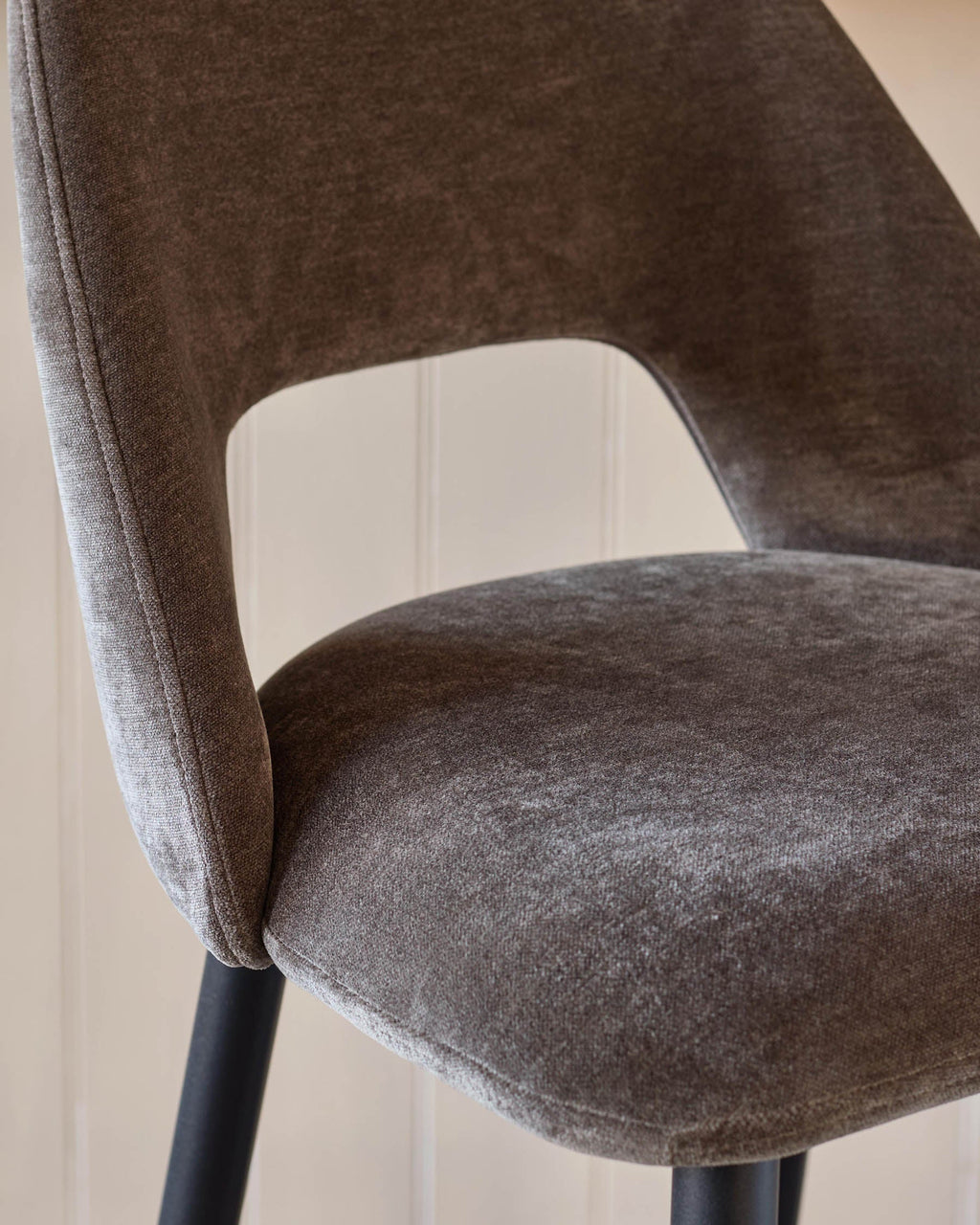 Tabouret de bar Lottie en tissu moka