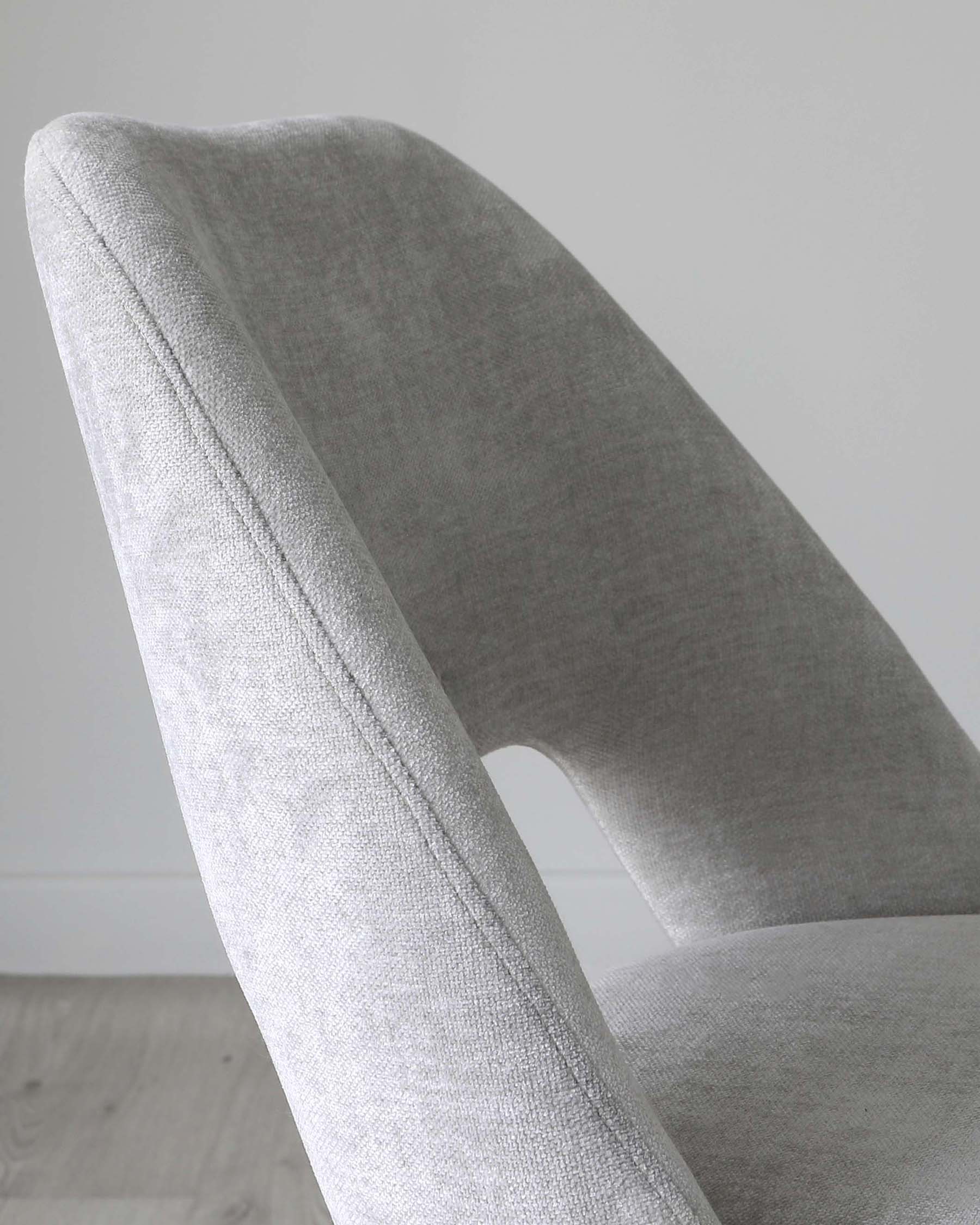 Chaise de salle à manger Lottie en tissu gris moyen