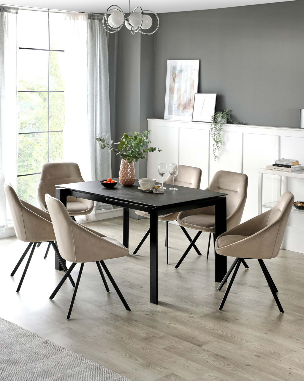 Table de salle à manger extensible Louis en céramique gris foncé, 6 à 8 places