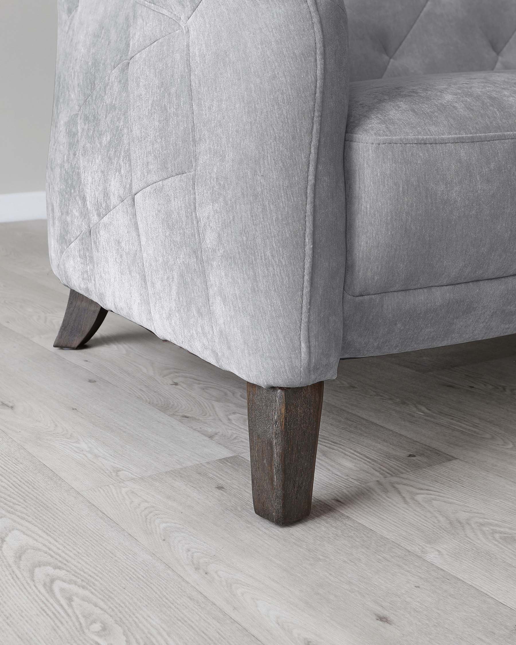 Canapé Chesterfield 3 places moderne et luxueux en tissu gris moyen