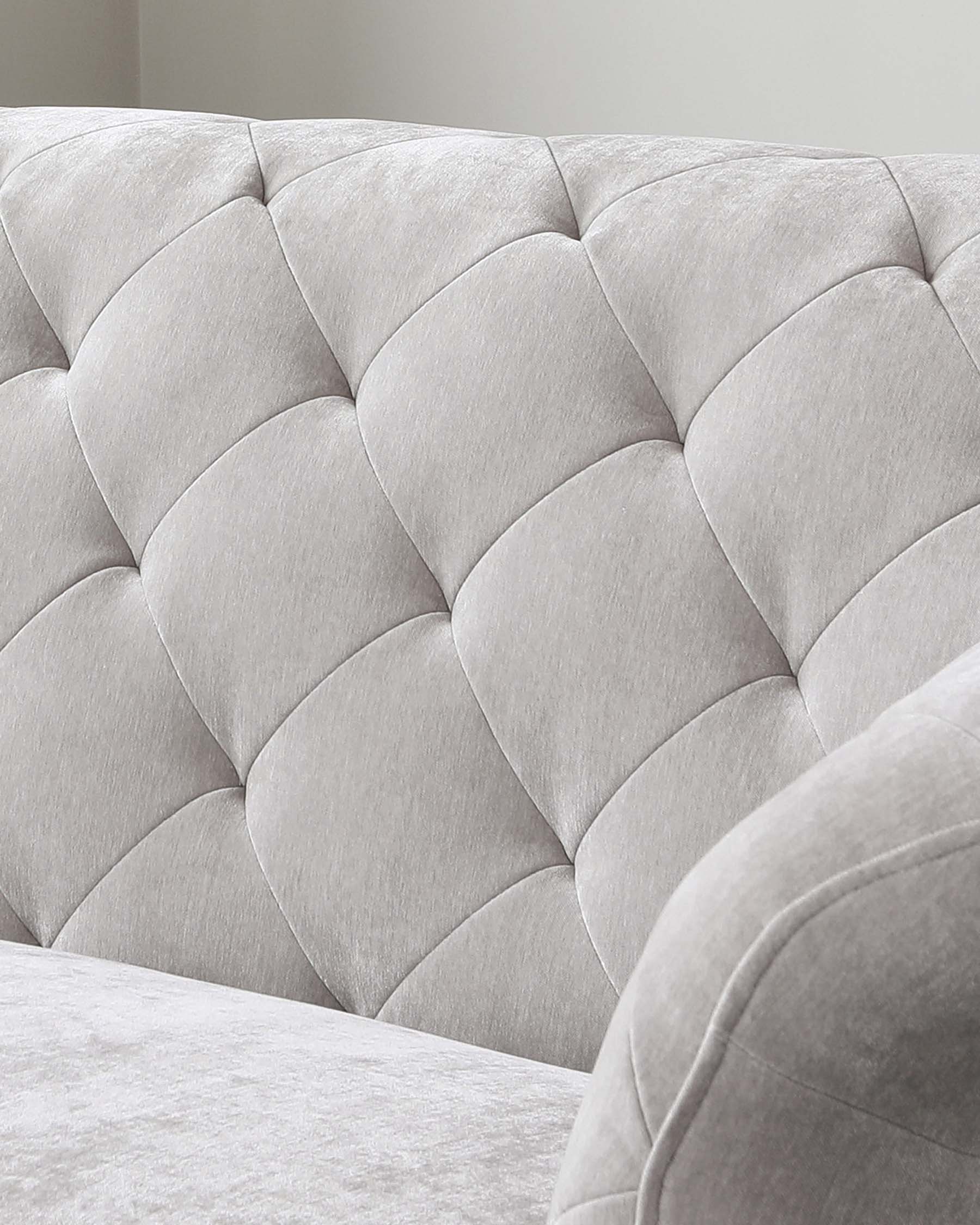 Canapé Chesterfield 3 places Luxe en tissu gris clair
