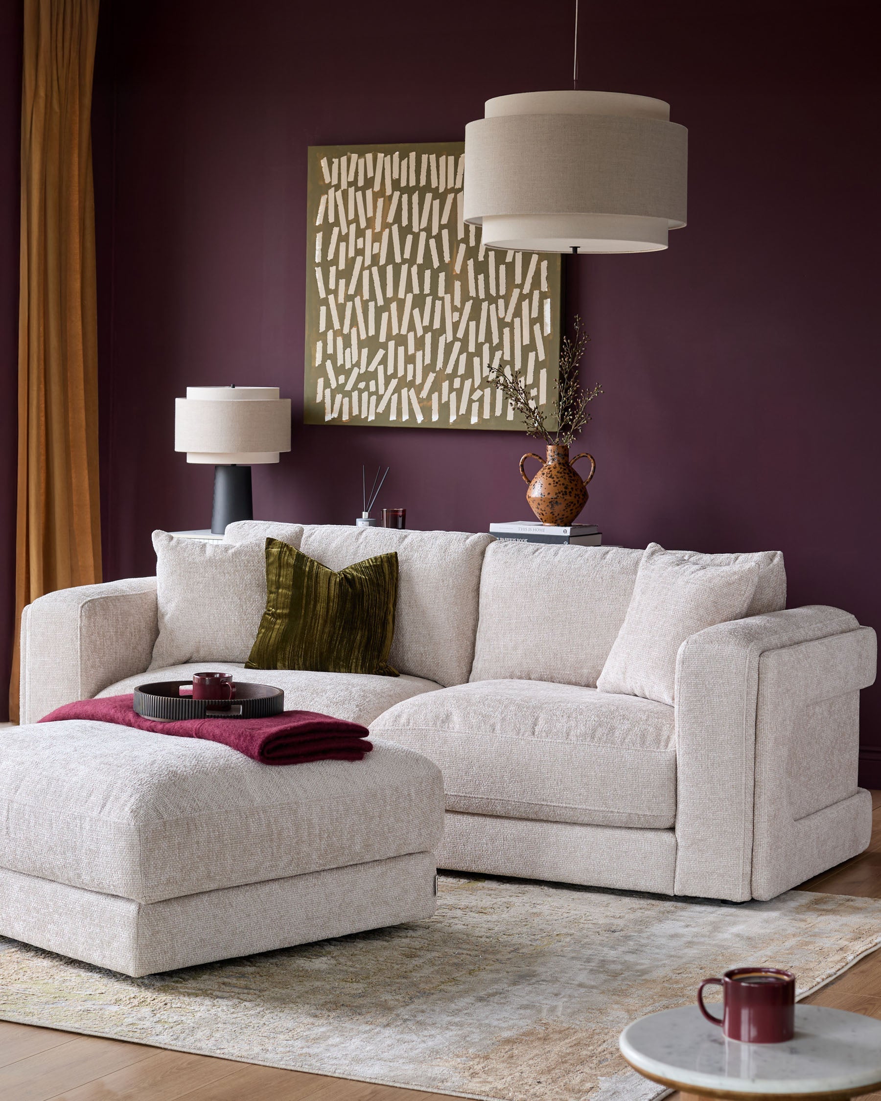 Canapé 3 places Lynetta en tissu naturel avec repose-pieds