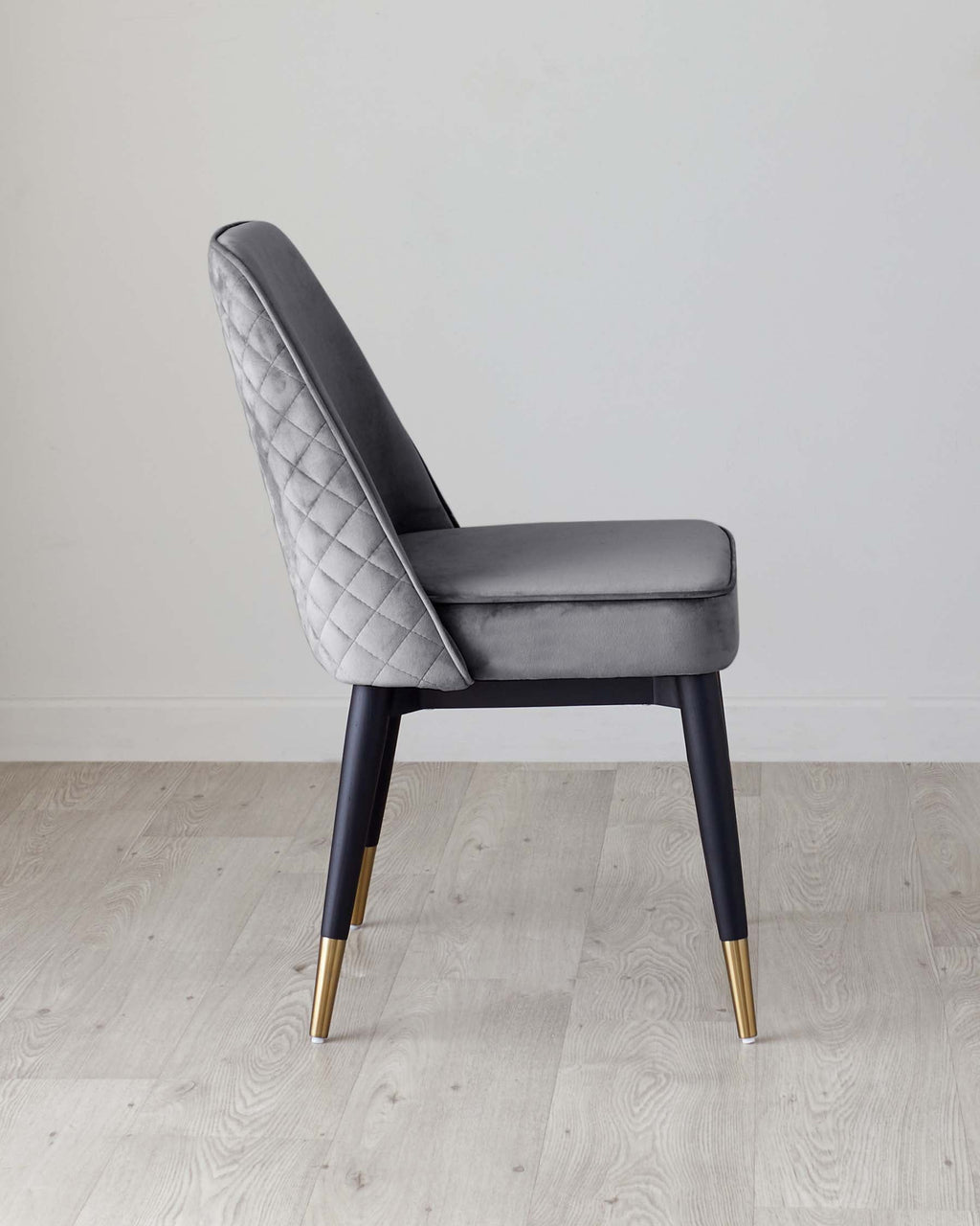 Chaise de salle à manger Mae en velours gris foncé