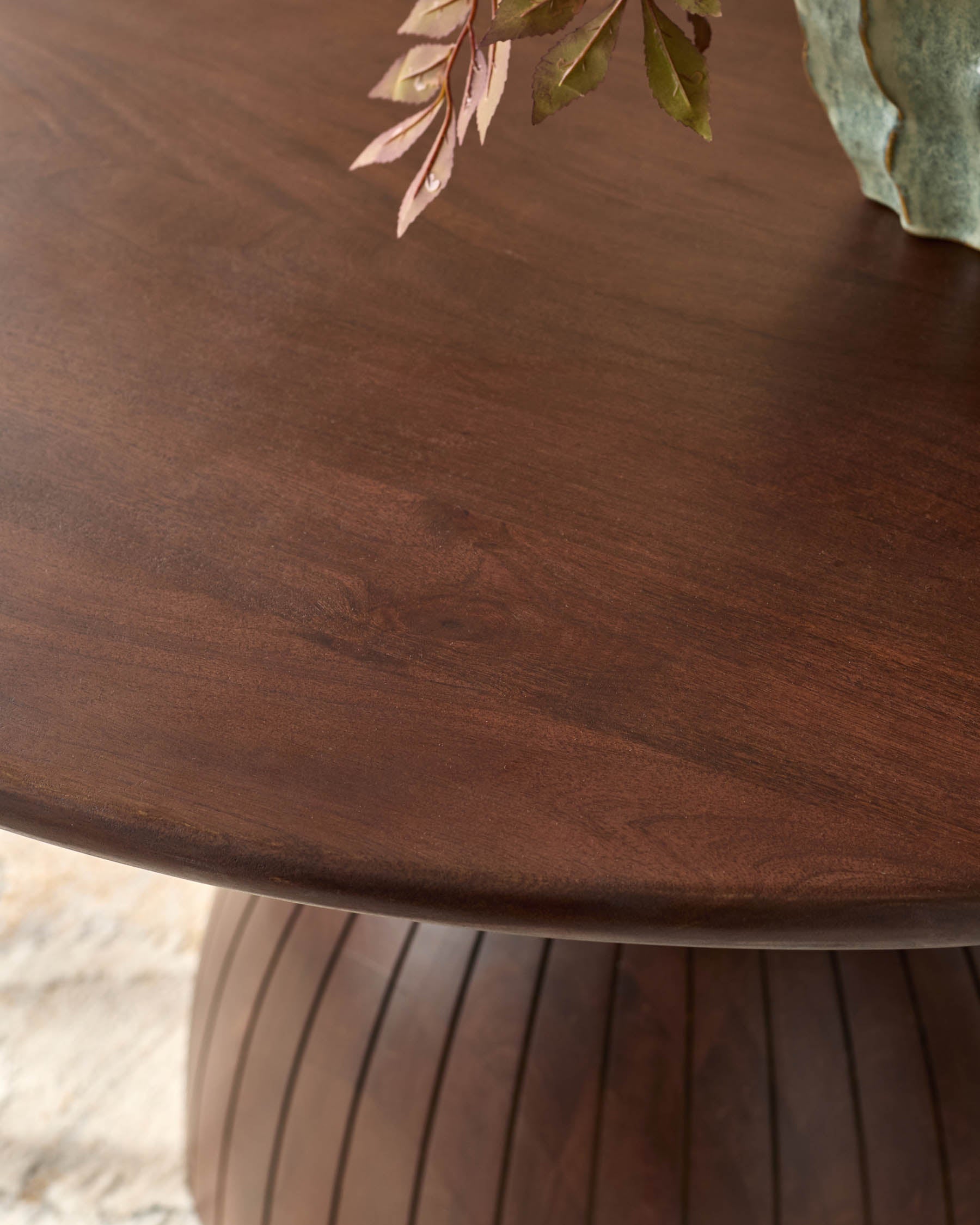 Table à manger 4 places Malin en bois foncé