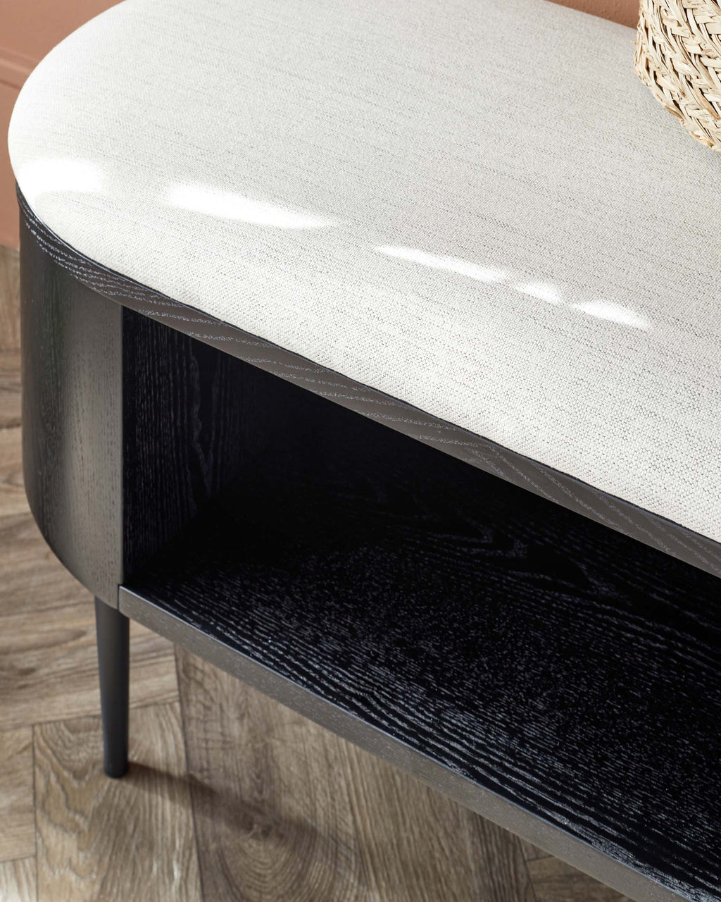 Banc Manhattan en tissu bicolore ivoire