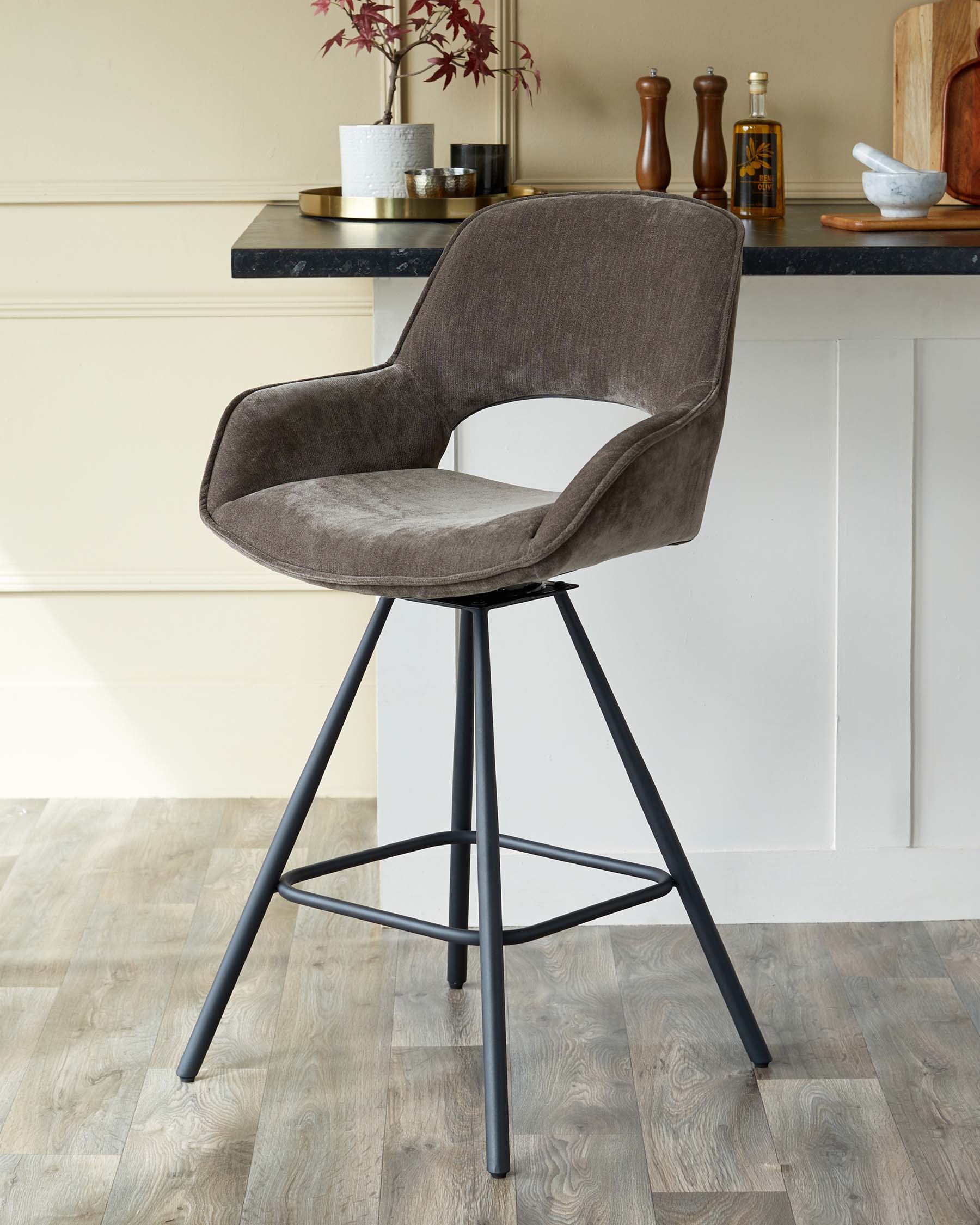Tabouret de bar pivotant en tissu moka Marlow