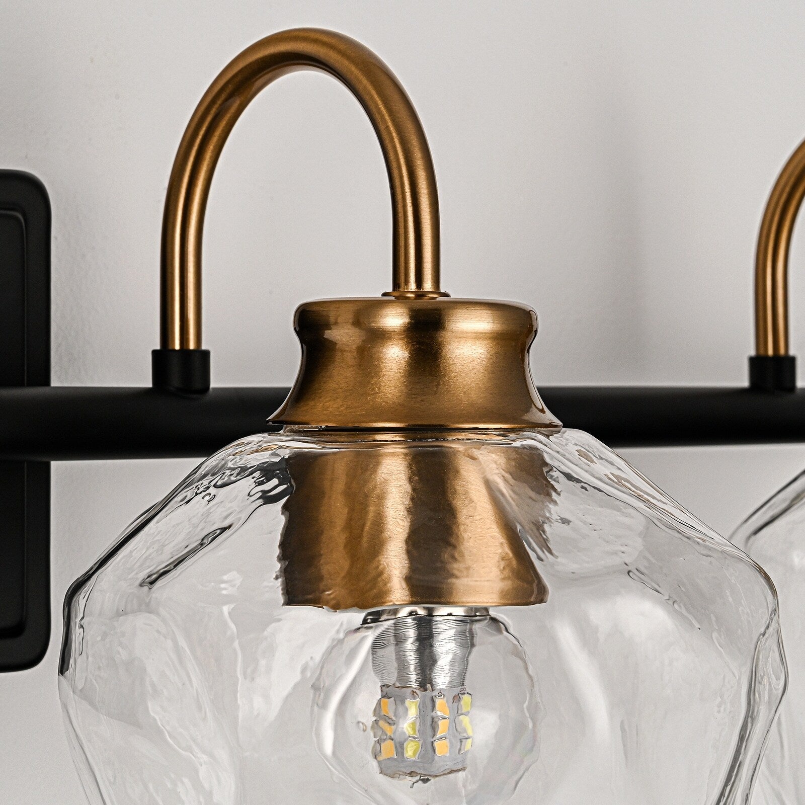 Appliques murales modernes à 3/4 lumières pour salle de bain, à intensité variable, avec abat-jour en verre