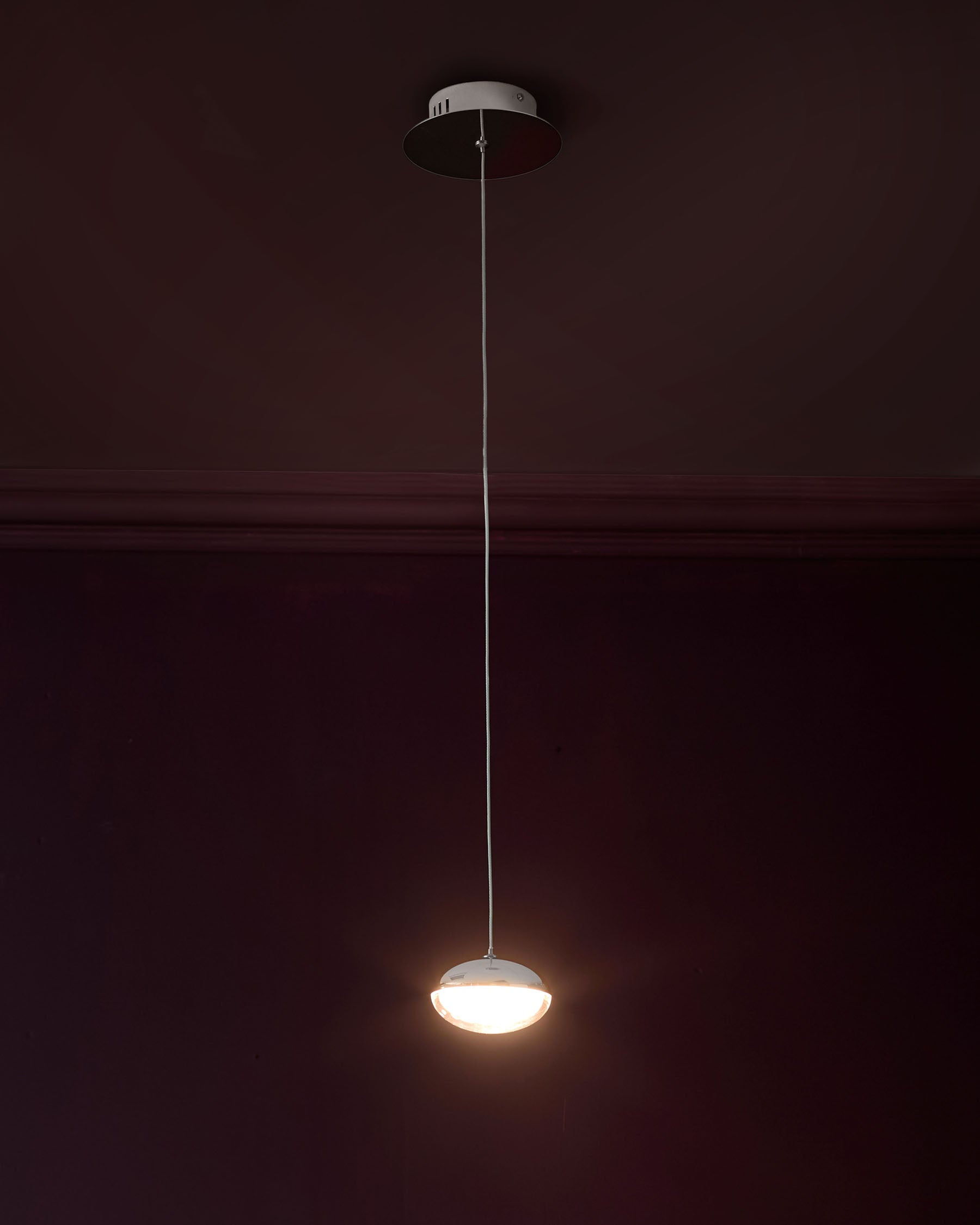 Suspension Nina argentée chromée avec verre transparent et LED réglable, à une seule goutte