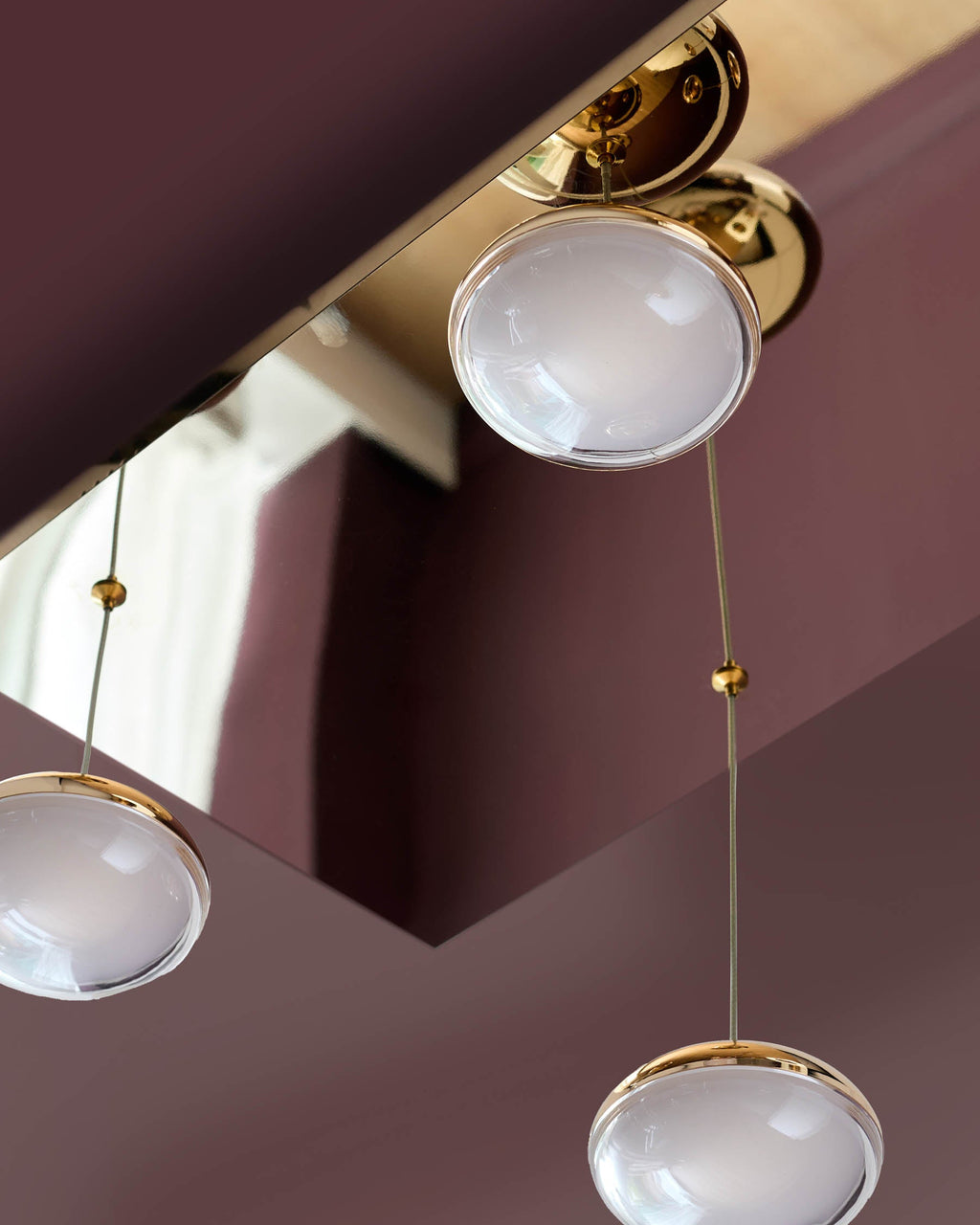 Pendentif Nina en or doux avec verre transparent et LED réglable 7 pouces