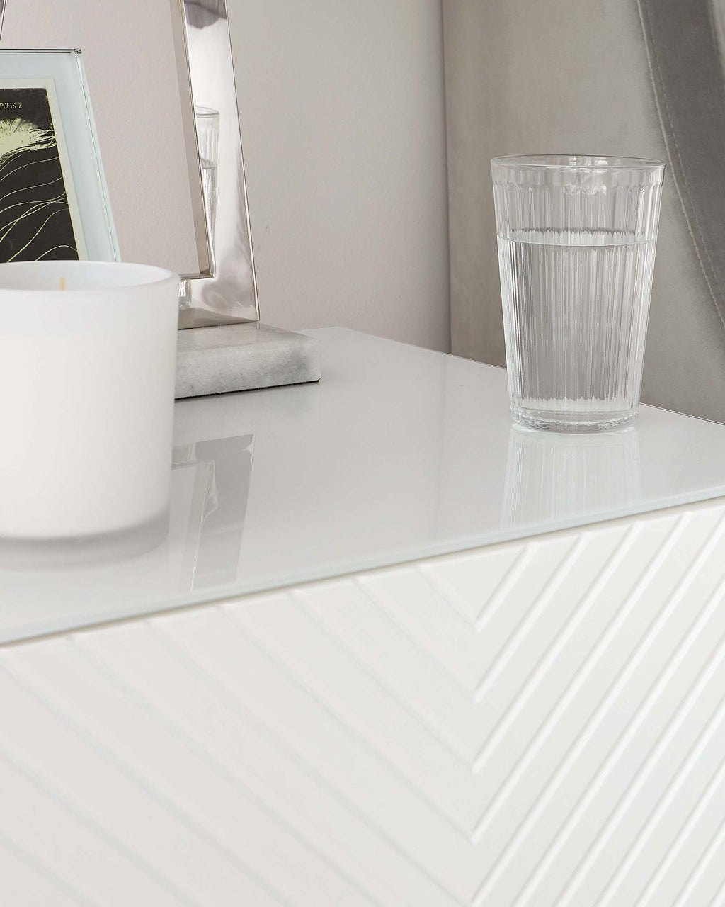 Table de chevet Noah blanche brillante à 2 tiroirs