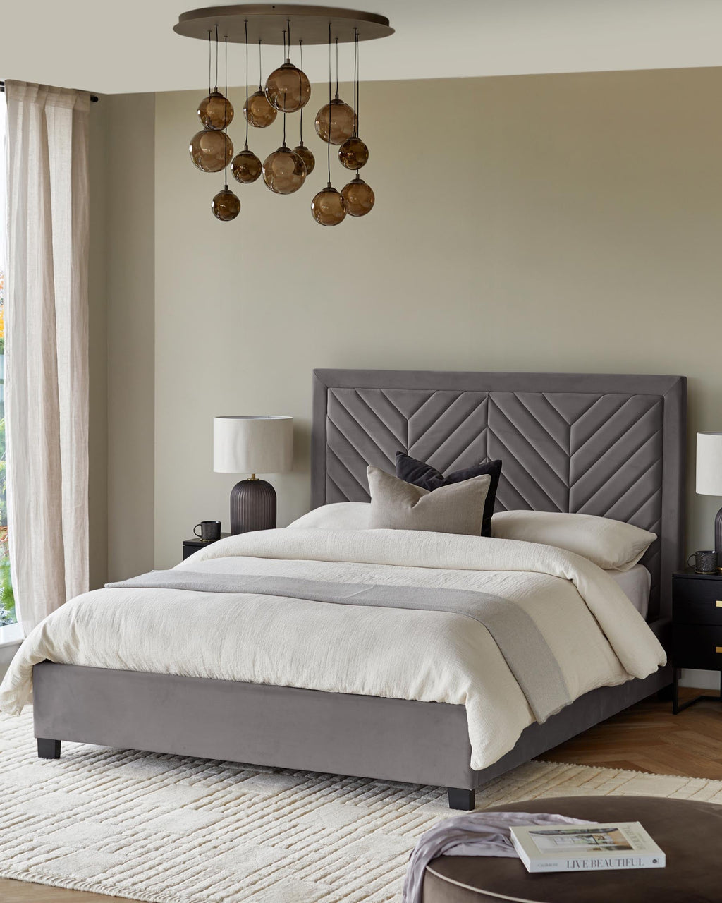 Lit coffre Octavia en velours gris, format super king size