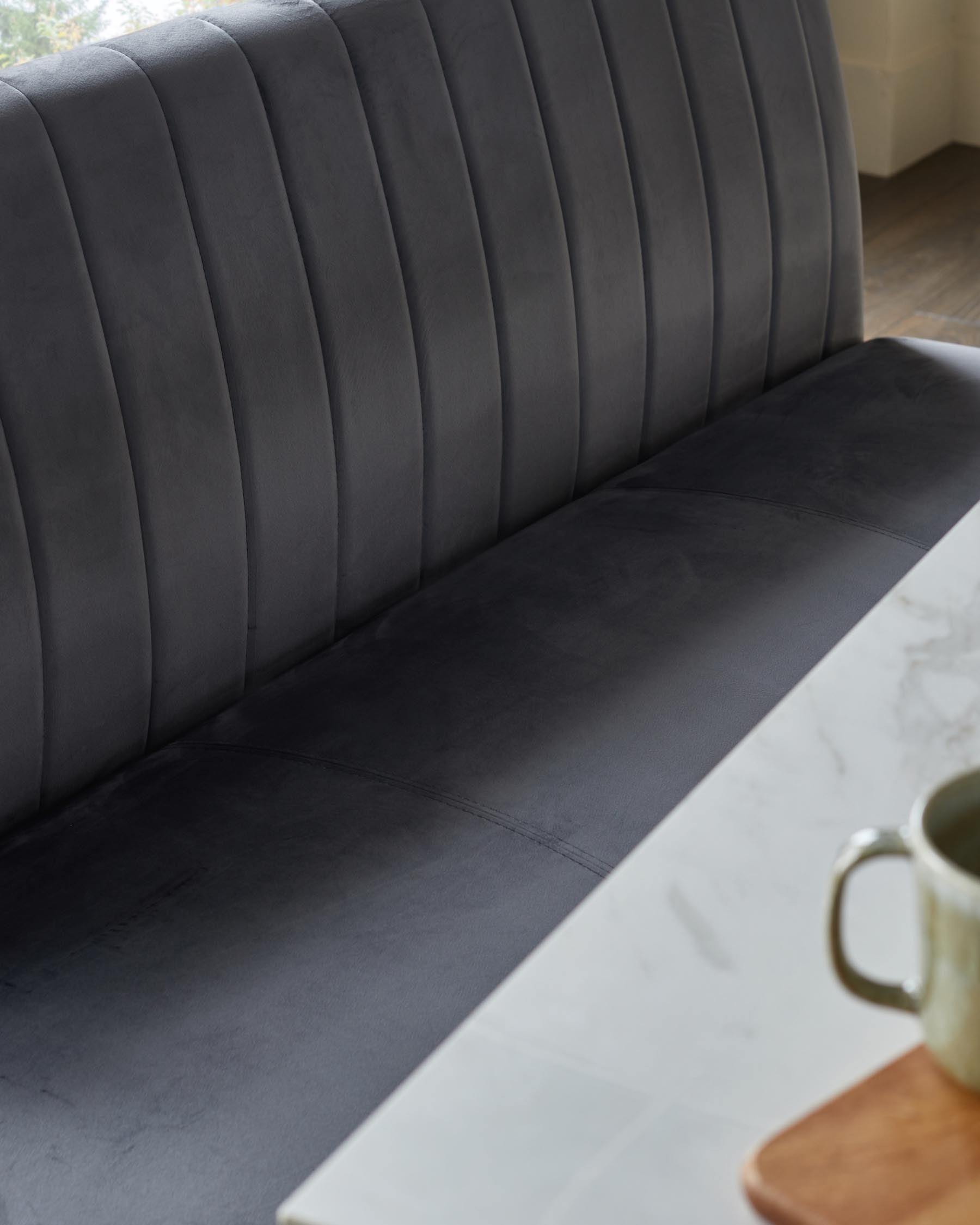 Banquette de salle à manger Ophelia 3 places en velours gris foncé avec dossier