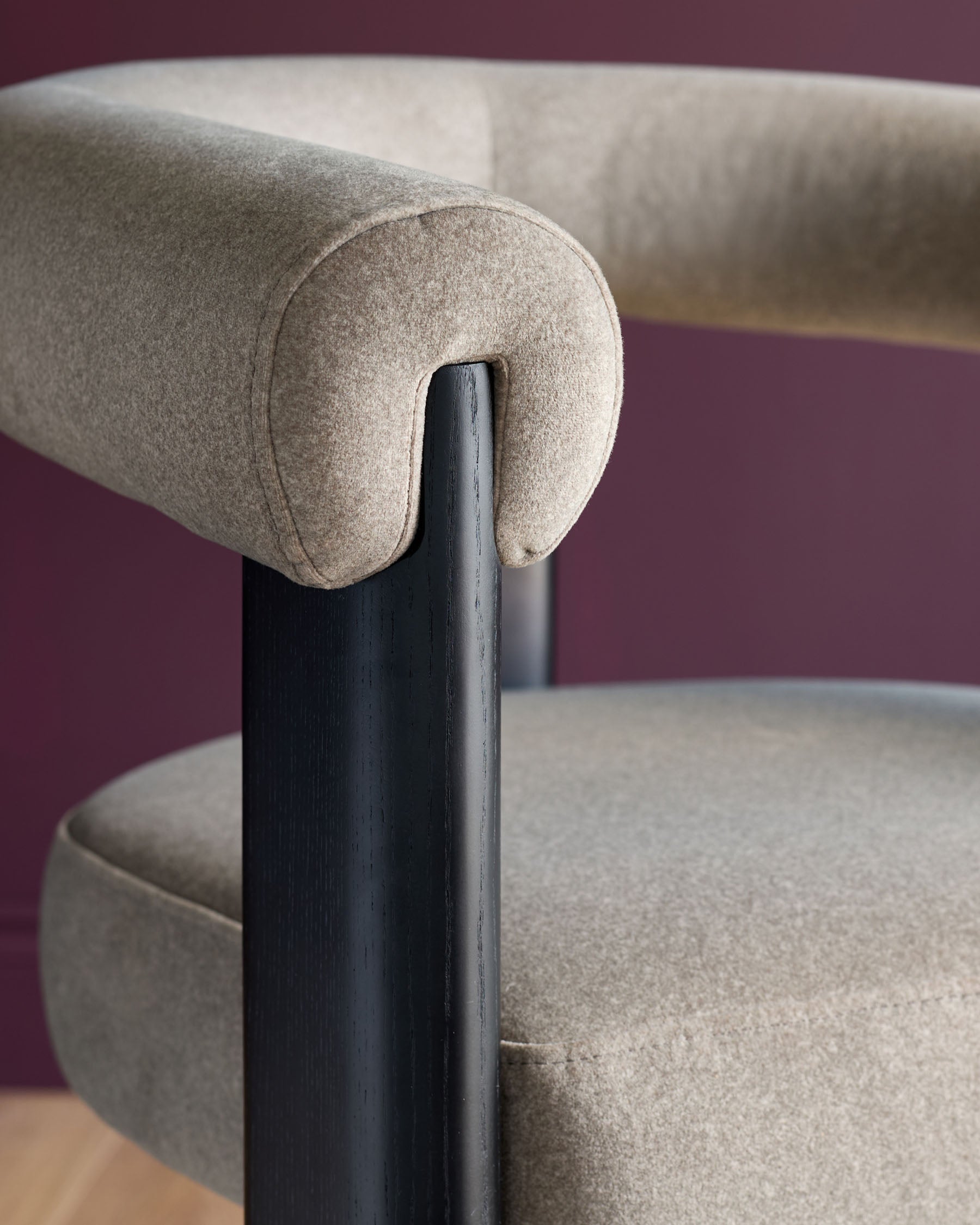 Chaise de salle à manger Orion en tissu moka