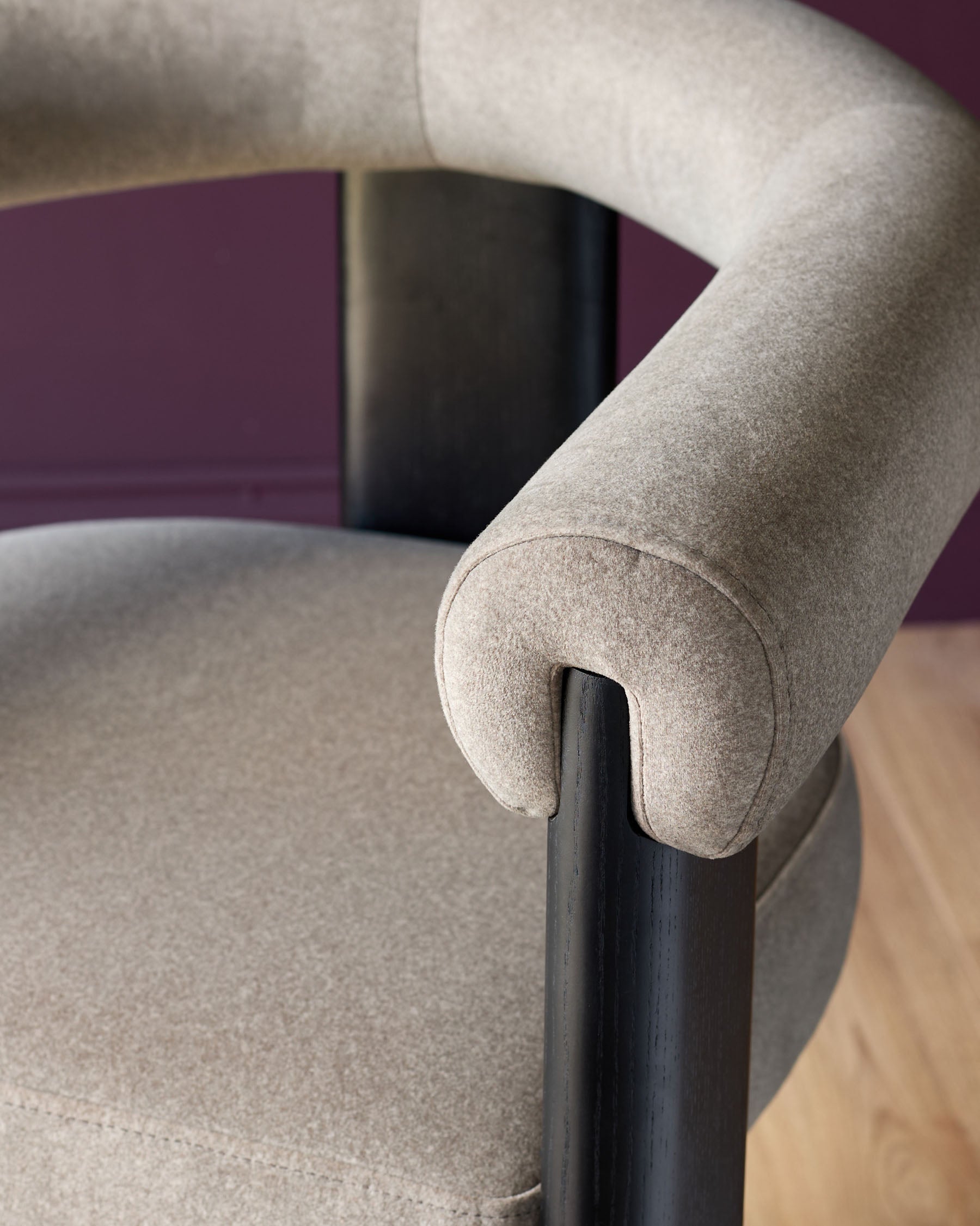 Chaise de salle à manger Orion en tissu moka