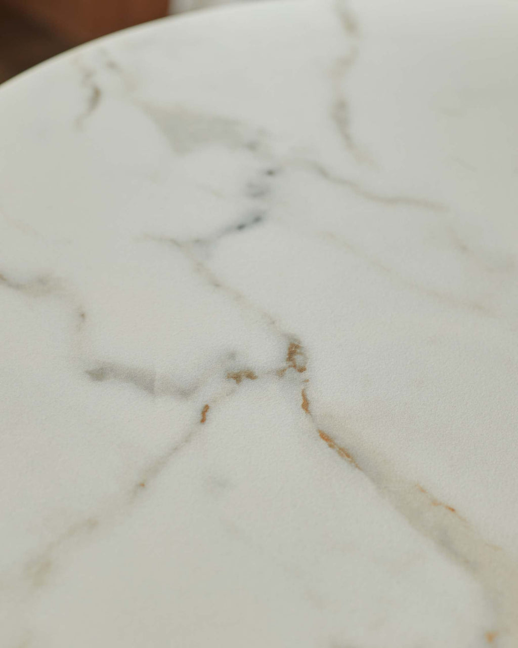 Table d'appoint en céramique naturelle Orlan