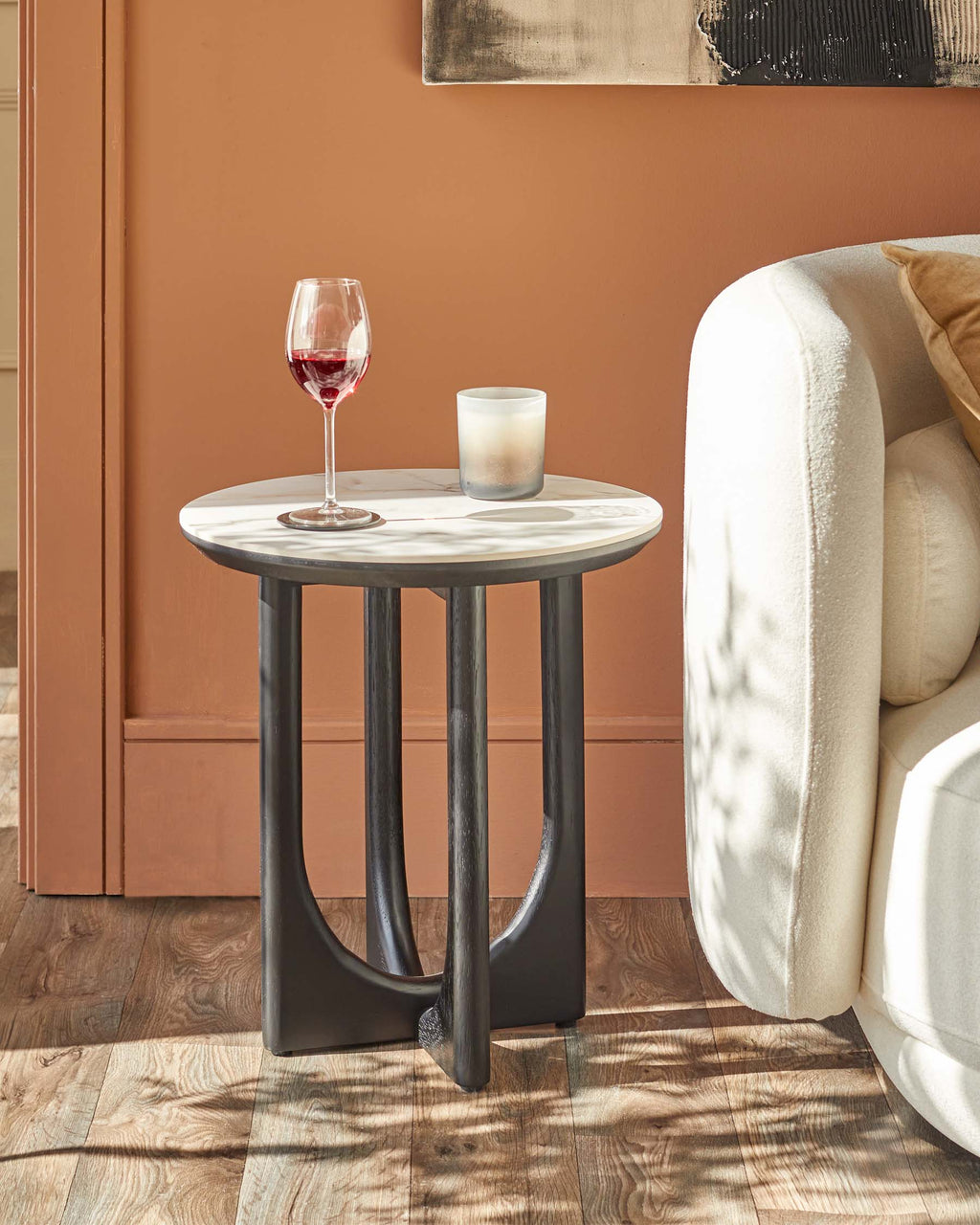 Table d'appoint en céramique naturelle Orlan