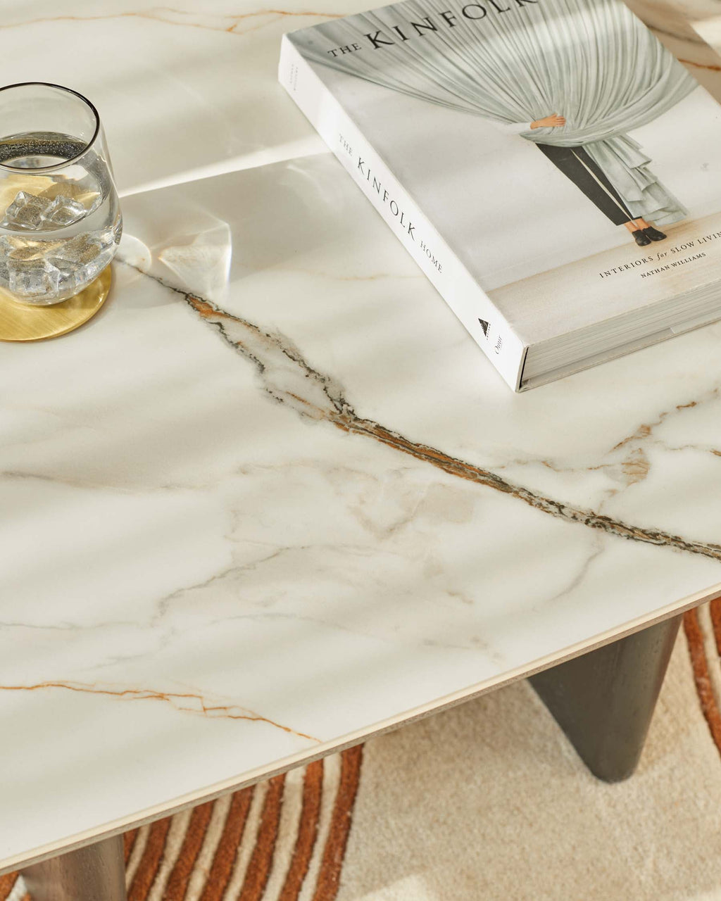 Table basse en céramique naturelle Orlan