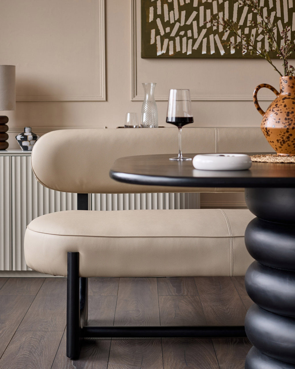 Banquette de salle à manger 3 places Orlan en similicuir naturel avec dossier