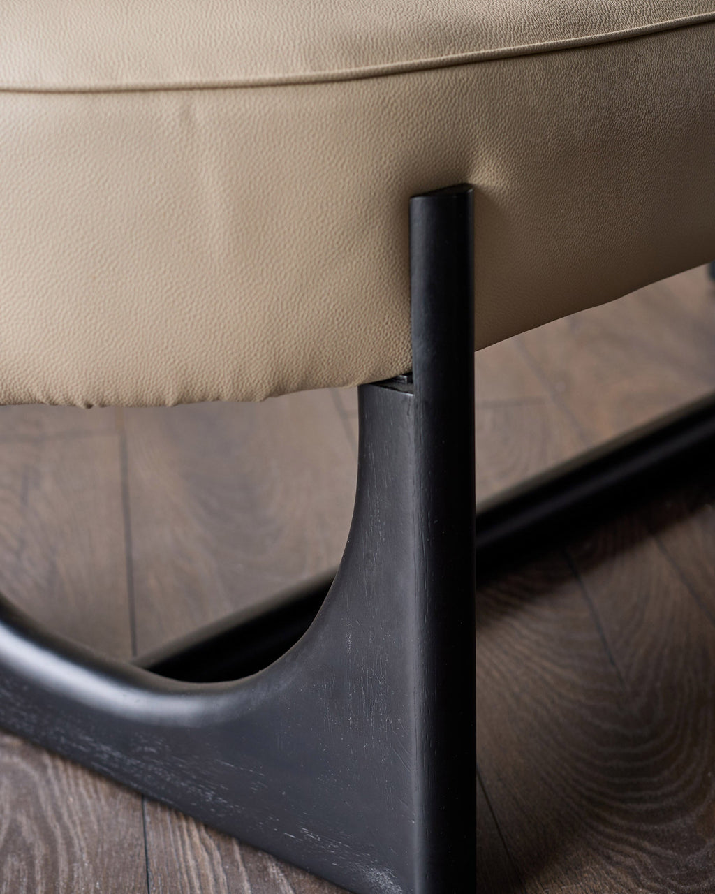 Banquette de salle à manger 3 places Orlan en similicuir naturel avec dossier