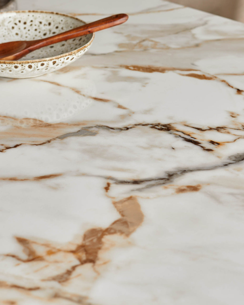 Ensemble table Oslo en céramique naturelle 6 places et 6 chaises Cleo