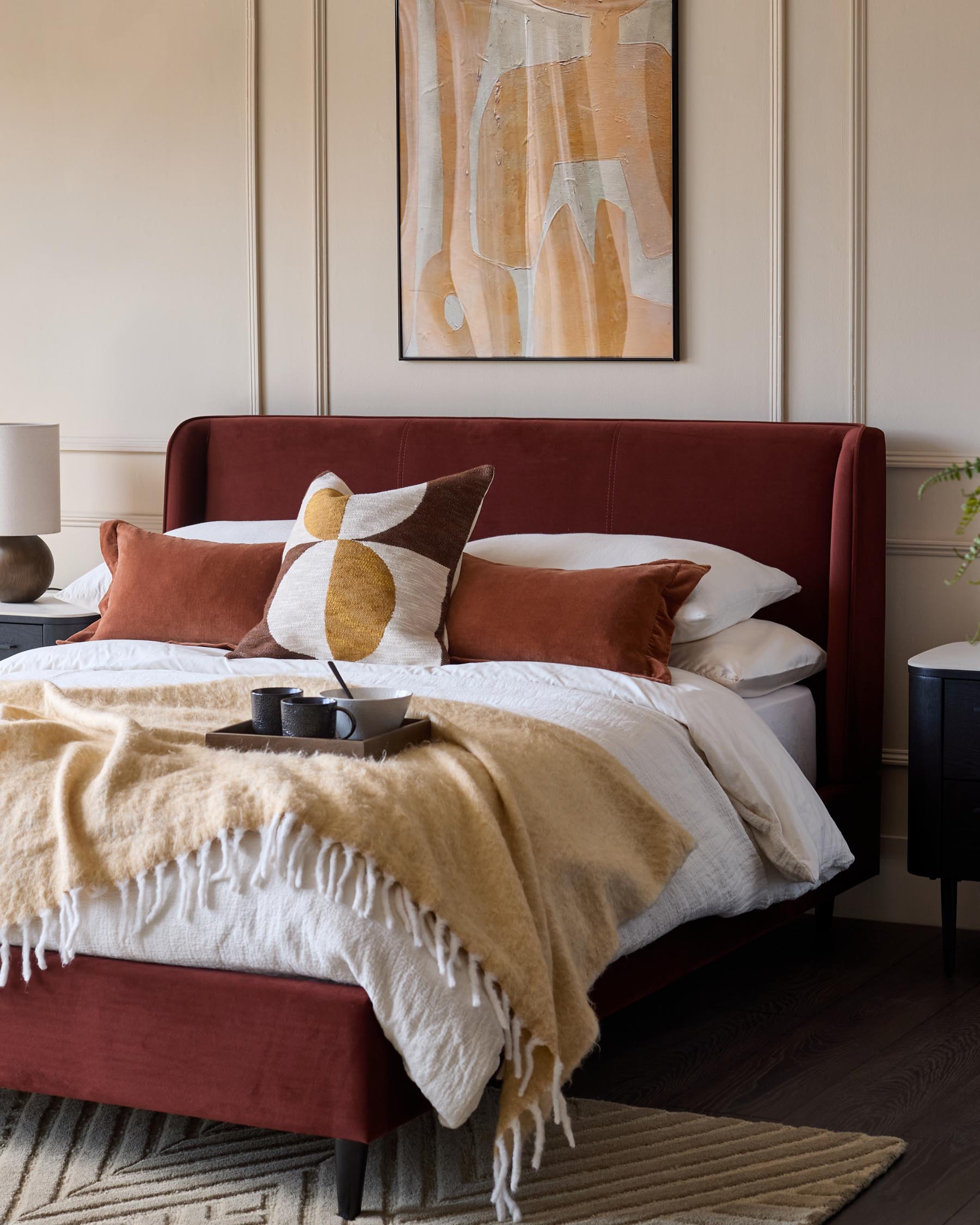 Lit king size Paolo en velours rouge caramel