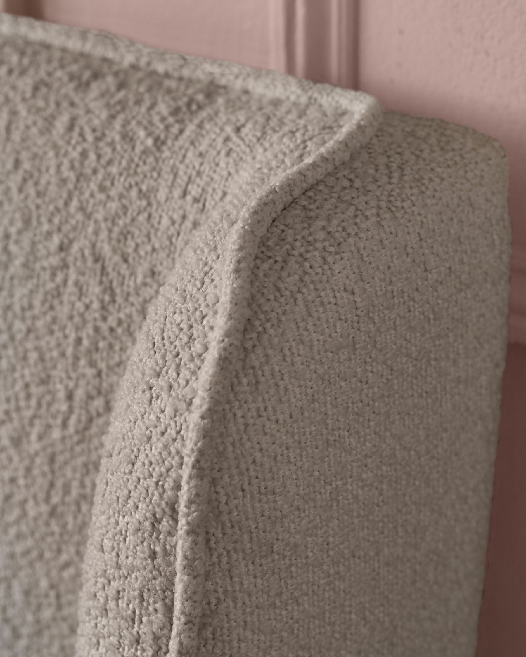 Lit double Paolo en boucle douce naturelle