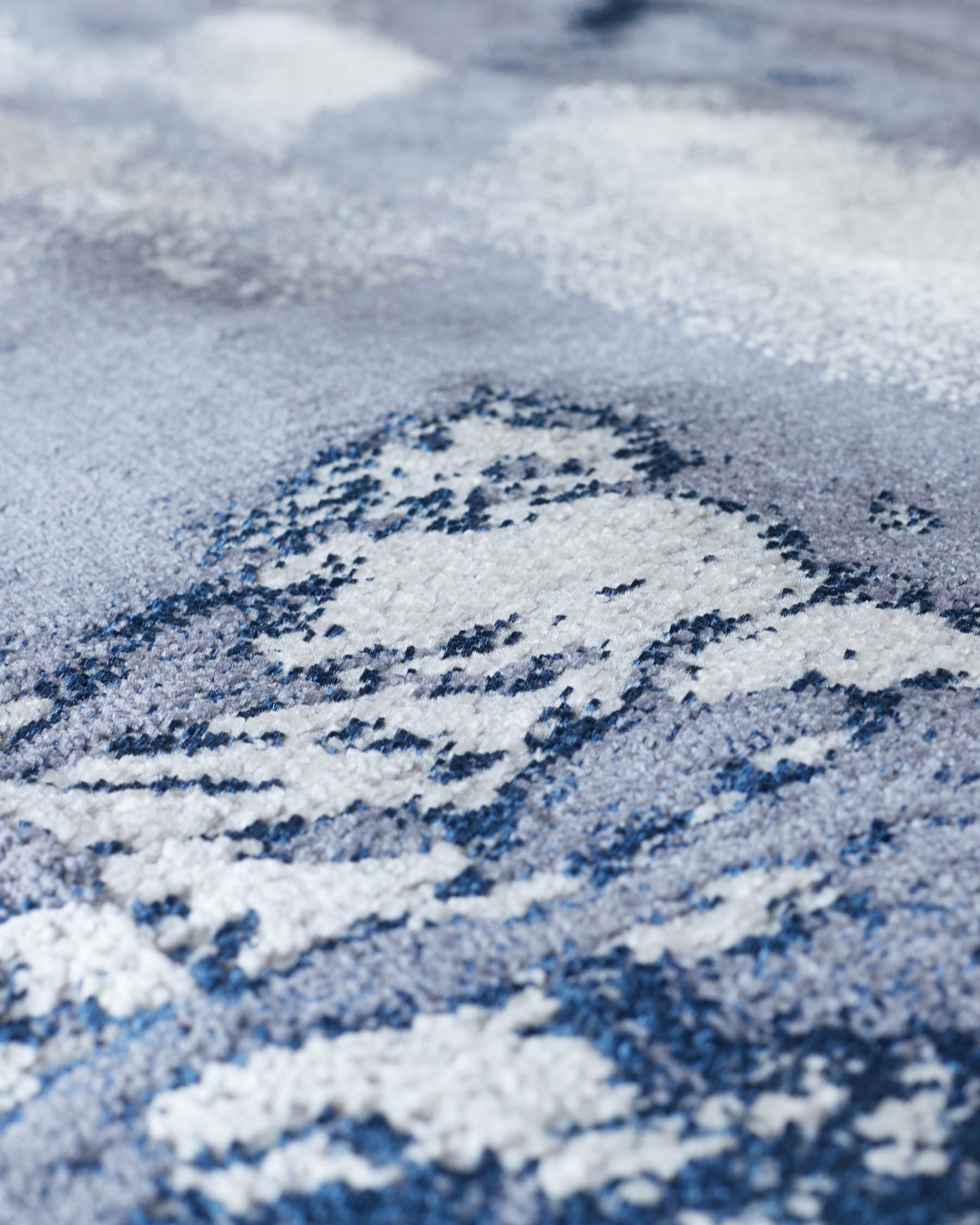 Petit tapis texturé bleu marine foncé Perla