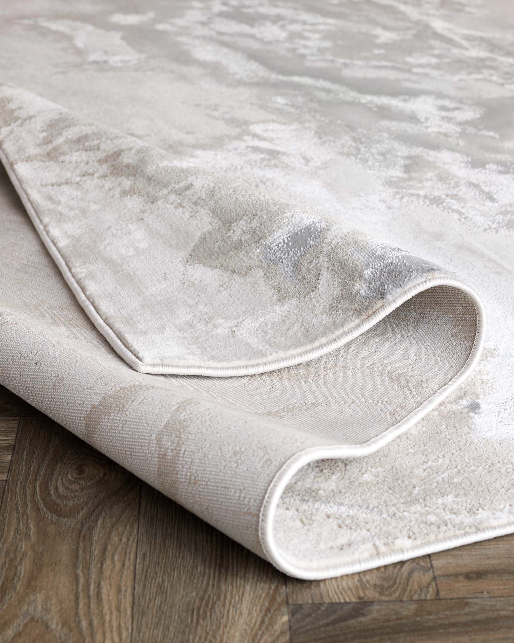 Tapis Perla argenté texturé de taille moyenne