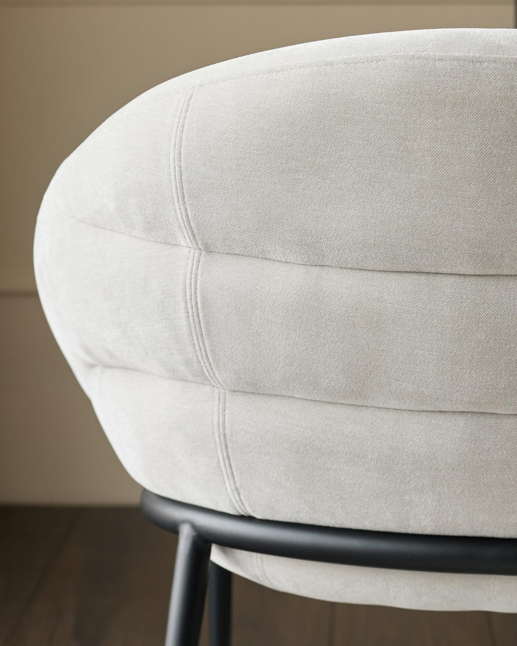 Fauteuil cocktail Phoebe en tissu gris