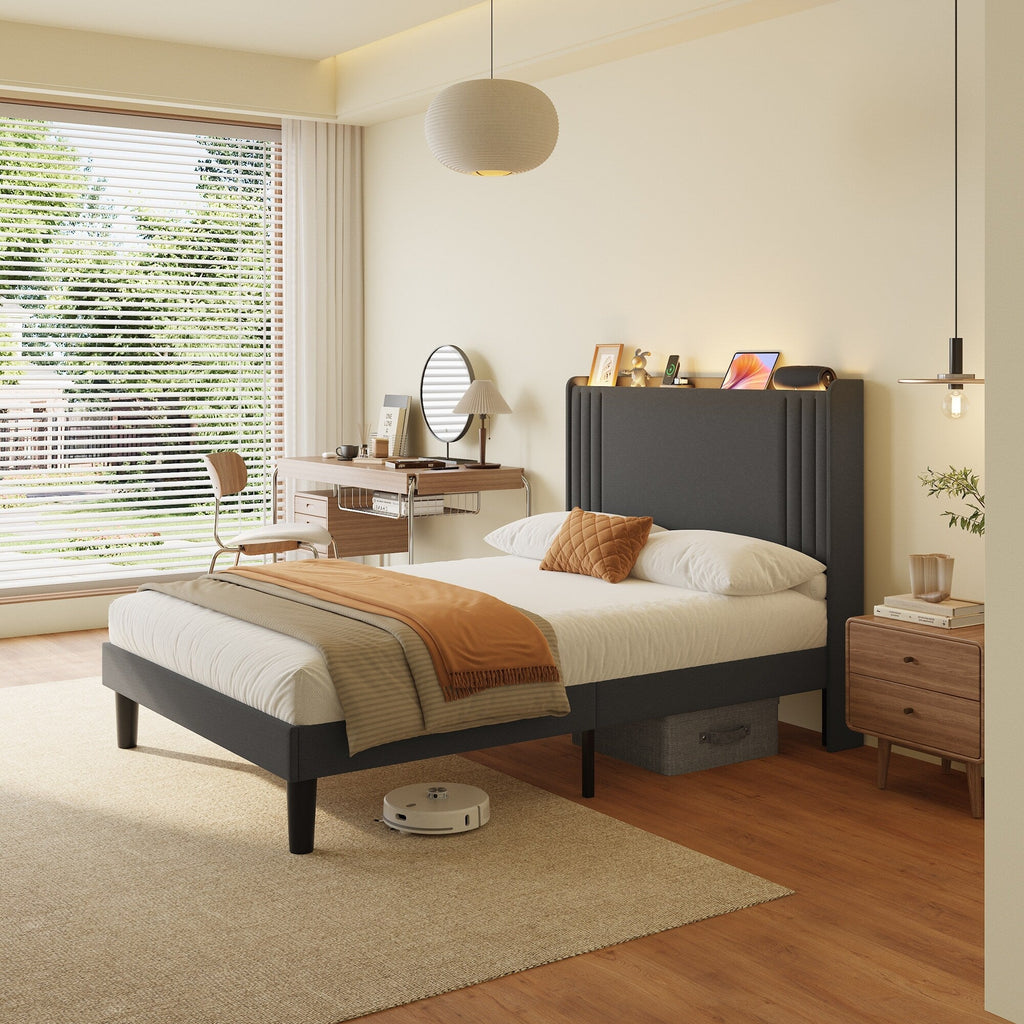 Lit Queen/Full rembourré à canaux verticaux avec tête de lit à oreilles