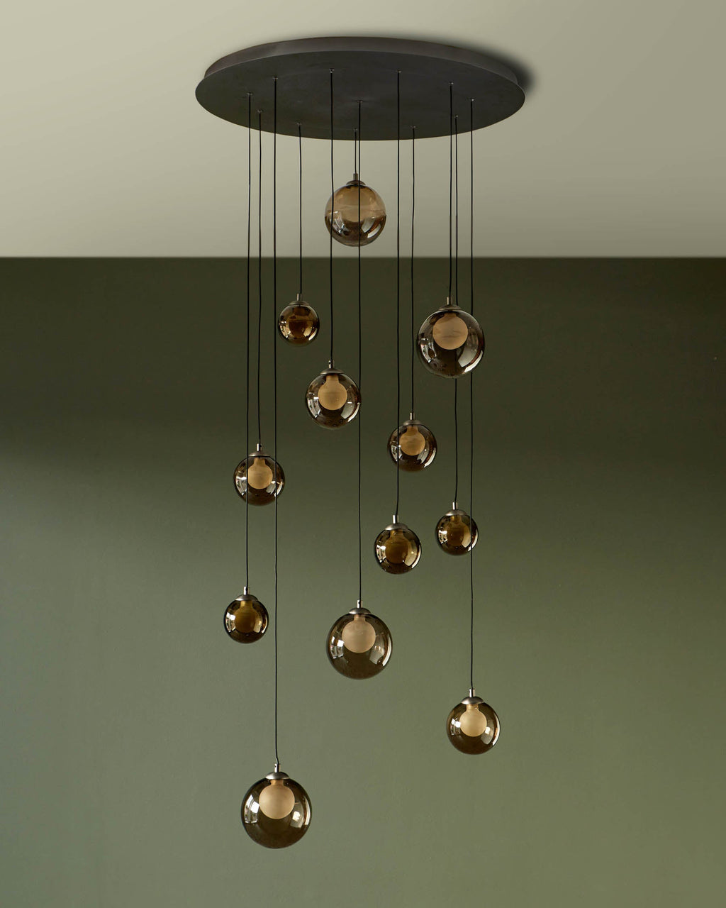 Suspension réglable Riley en verre moka avec 12 LED