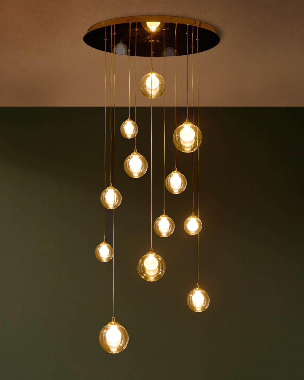 Suspension réglable Riley en verre transparent avec 12 LED