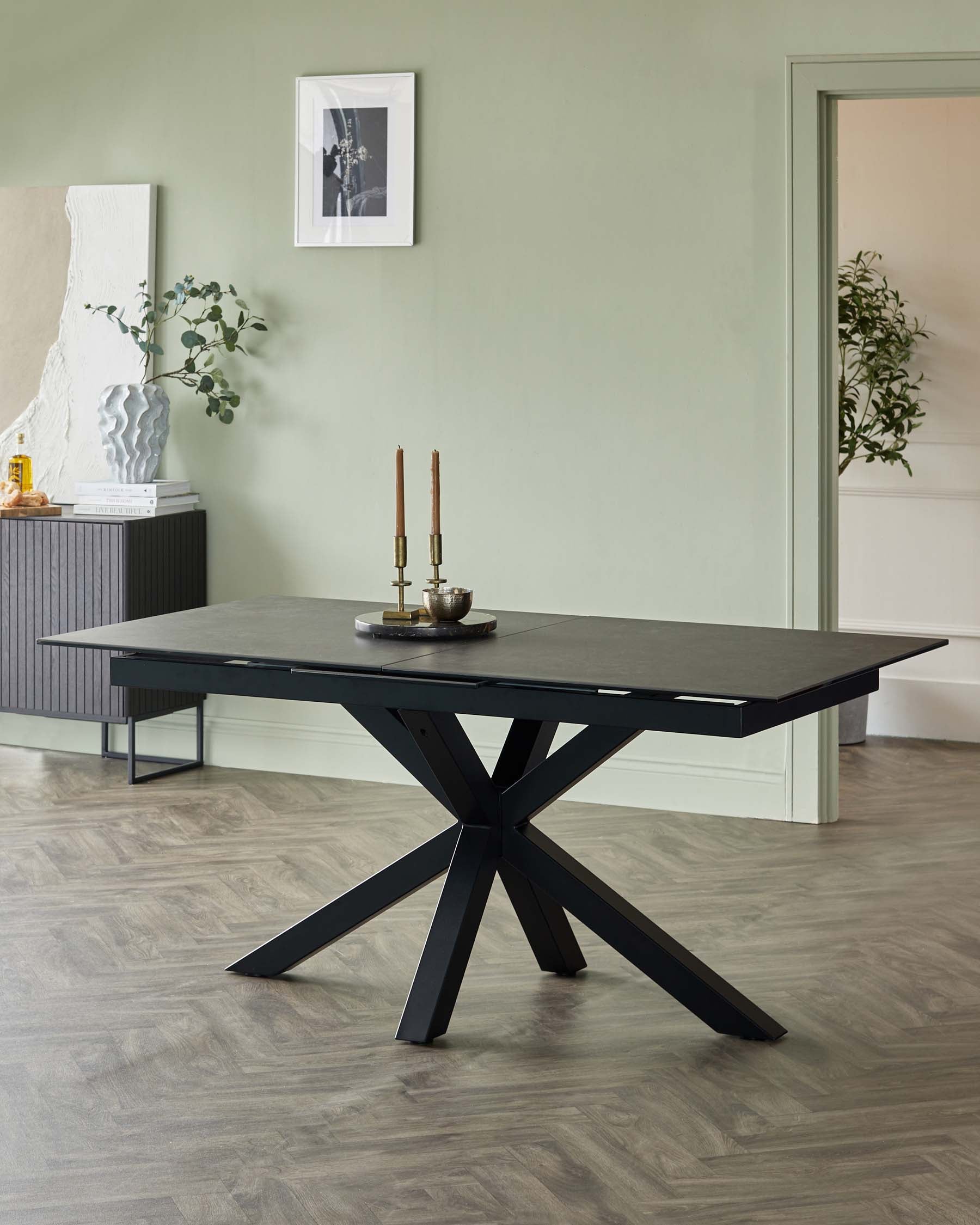 Table de salle à manger extensible Riley en céramique gris foncé, 8 à 10 places