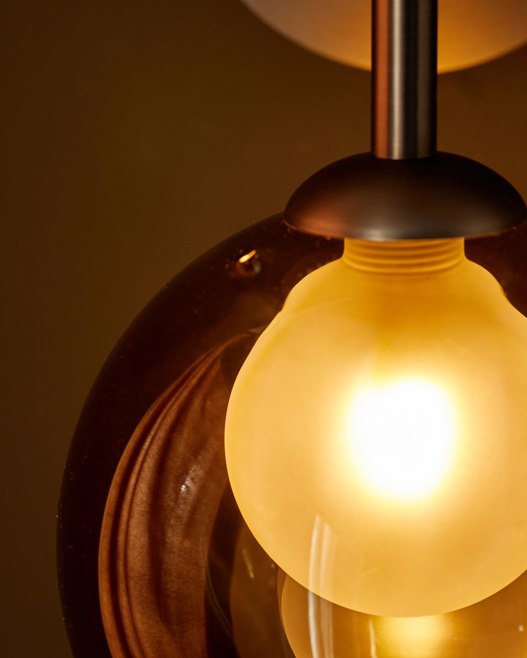 Applique murale en verre moka Riley