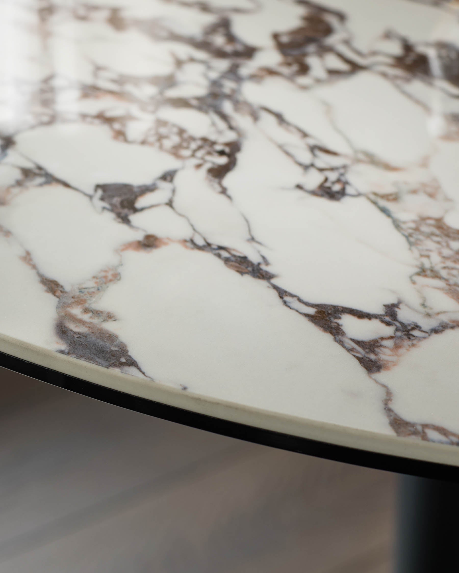 Table à manger 4 places Romeo en céramique Calacatta blanche