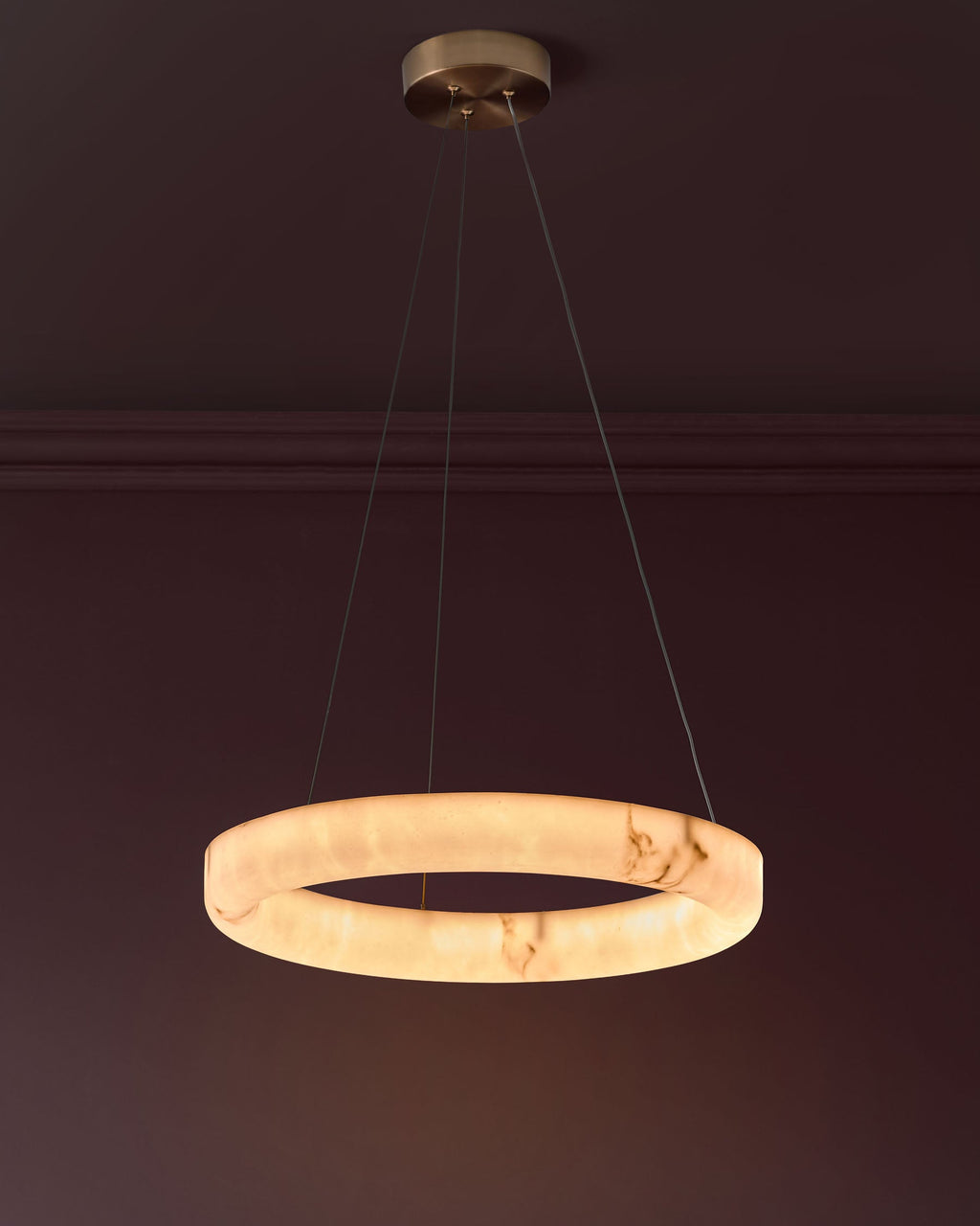 Suspension ronde Sadie en pierre aspect albâtre naturel